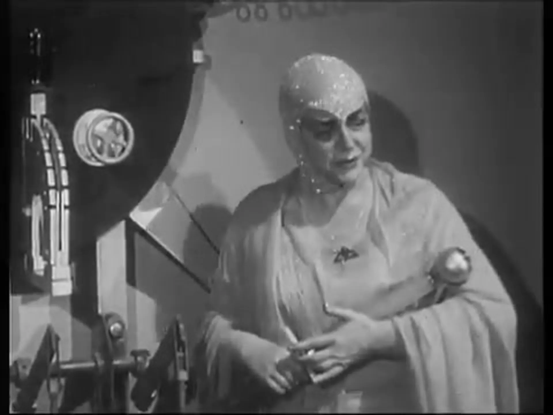 Flash Gordon and Zydereen Of Neptune scene still 5