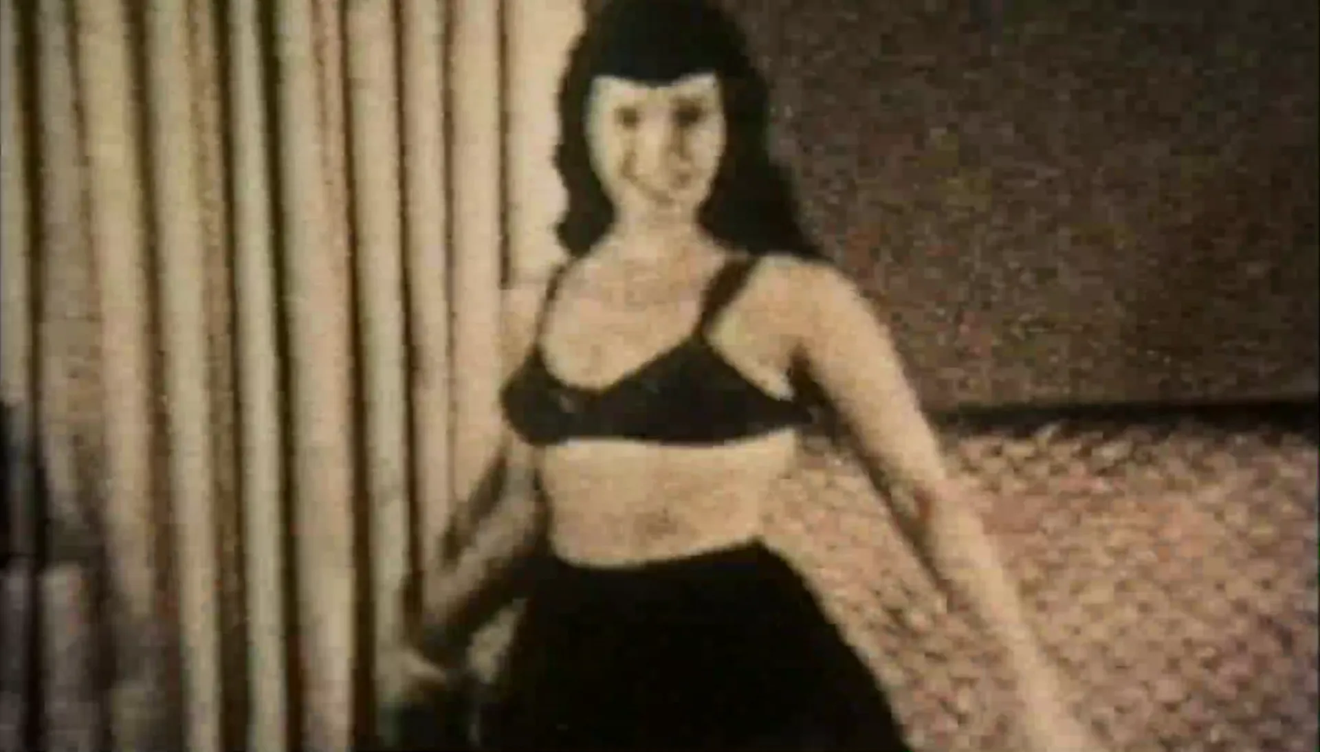 Bettie Page: Pin Up Queen scene still 5