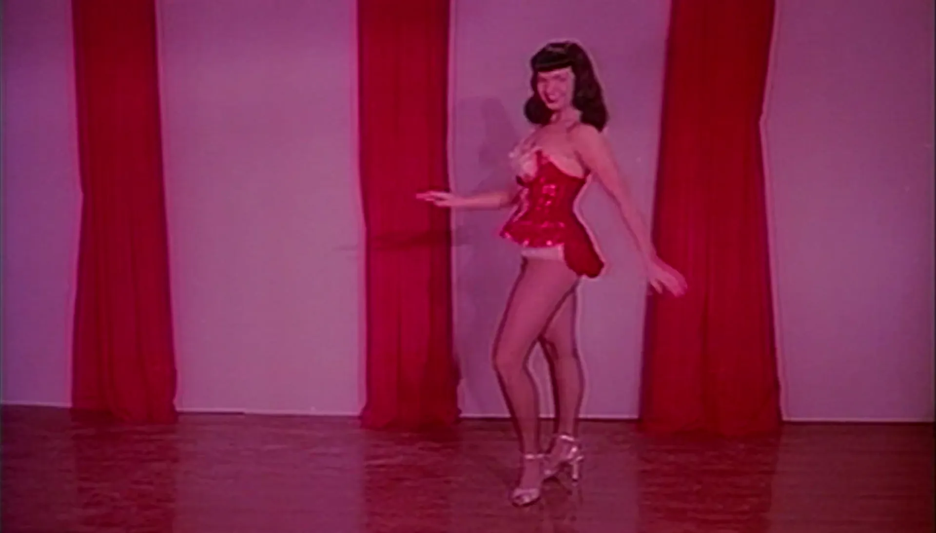 Bettie Page: Pin Up Queen scene still 2