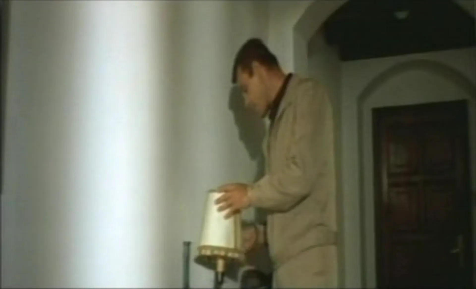 Agent 3S3, Massacre in the Sun scene still 3