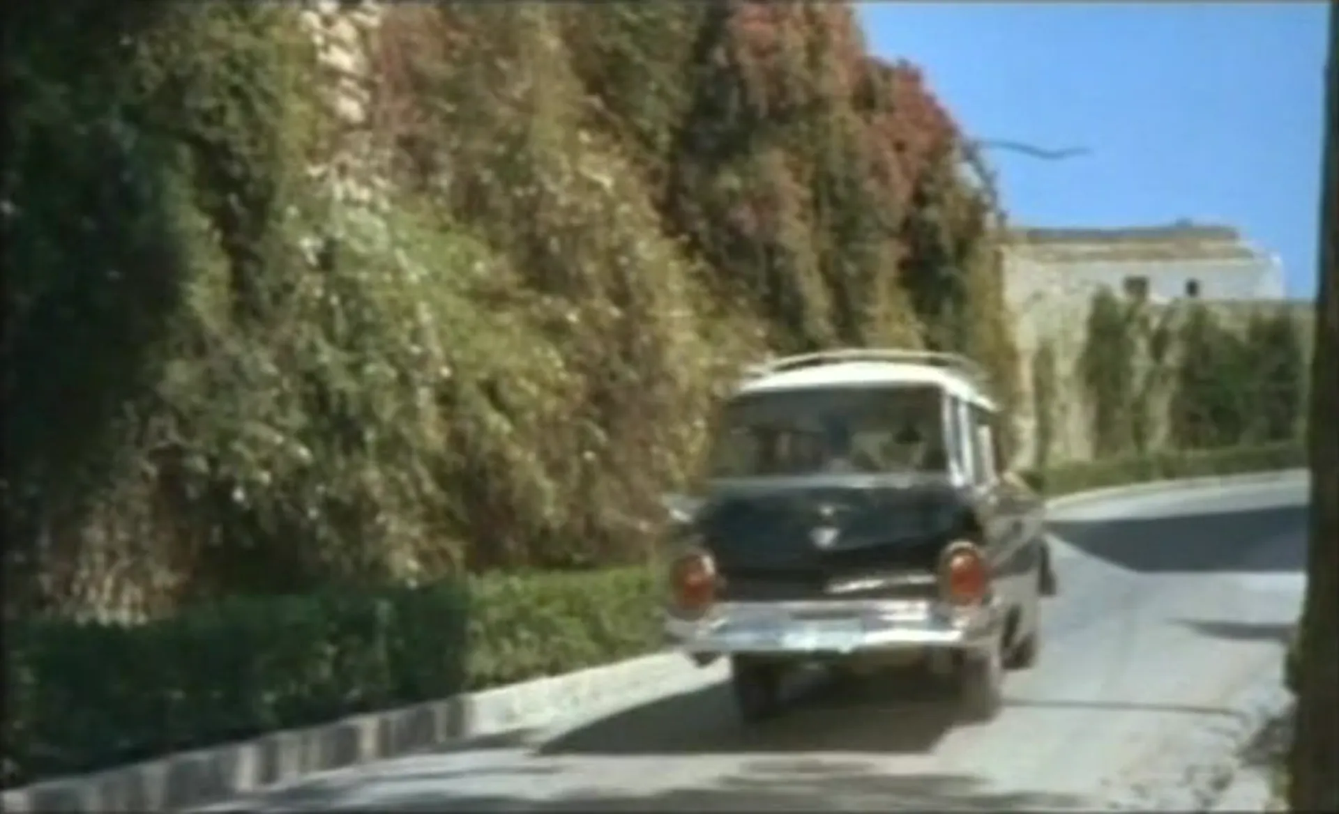 Agent 3S3, Massacre in the Sun scene still 5