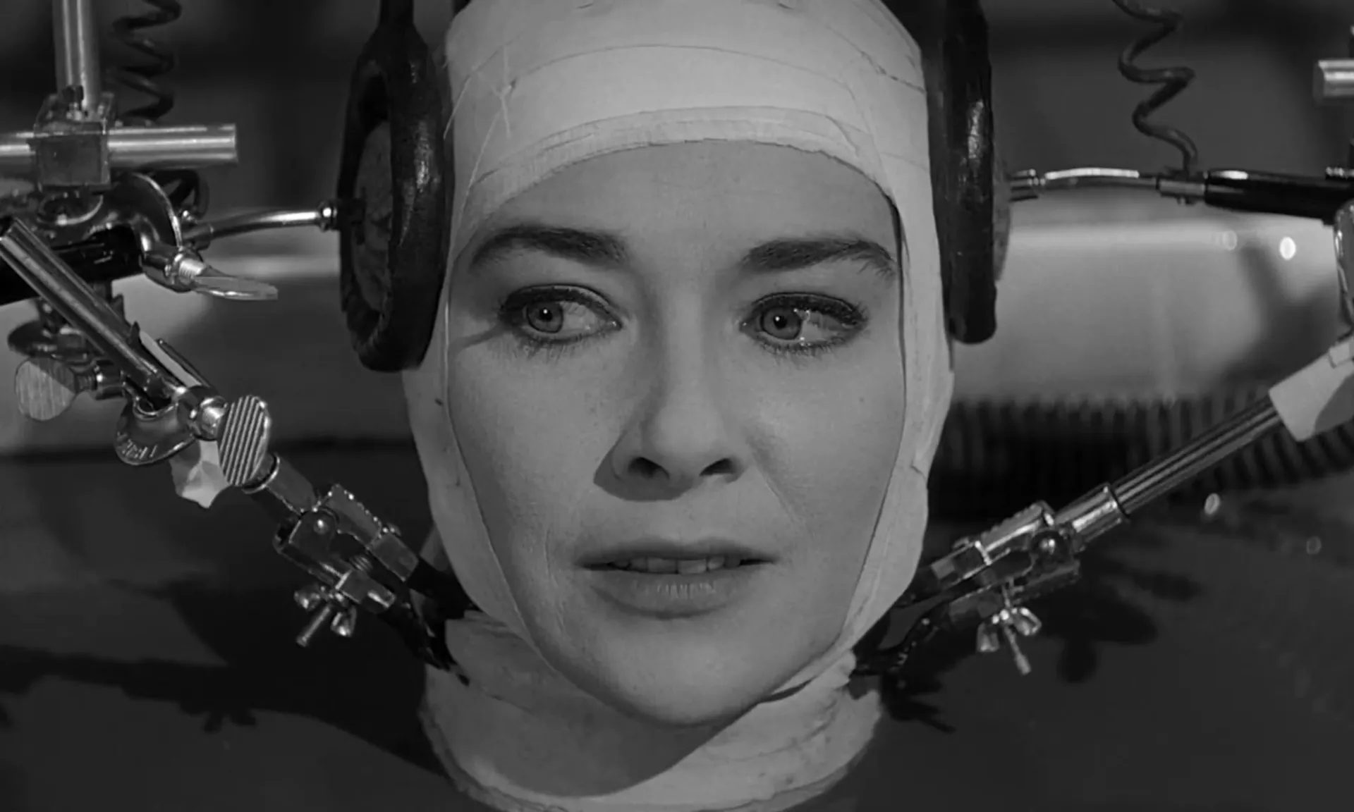 The Brain That Wouldn't Die scene still 6