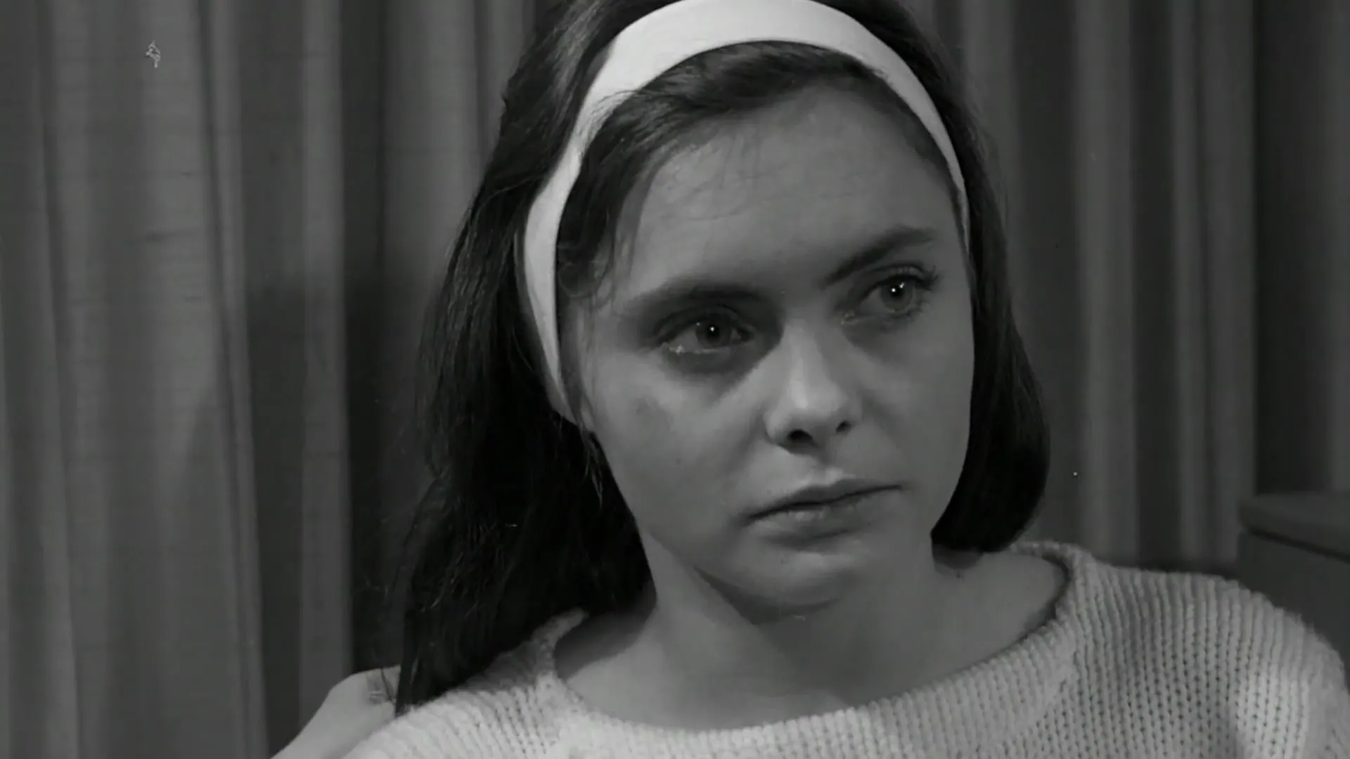 Sin in the Suburbs scene still 5