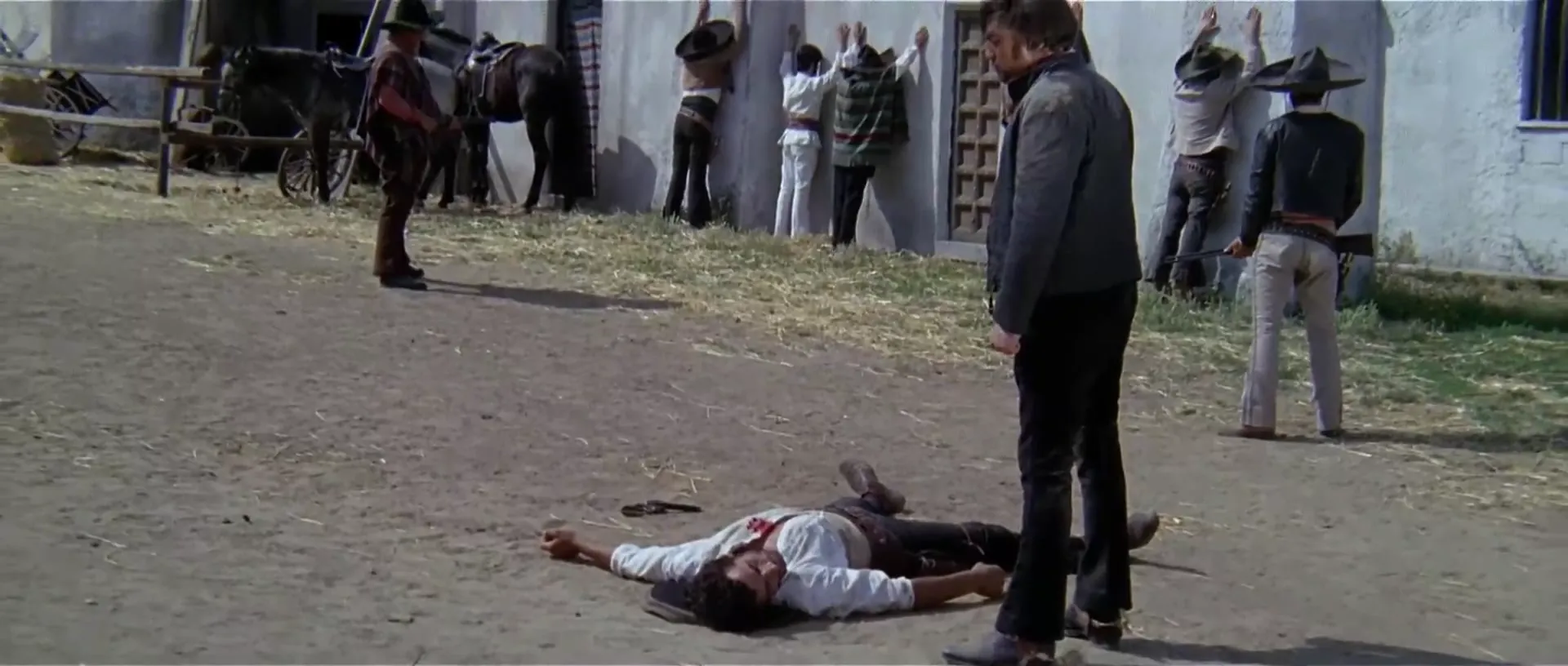 Don't Wait, Django… Shoot! scene still 2