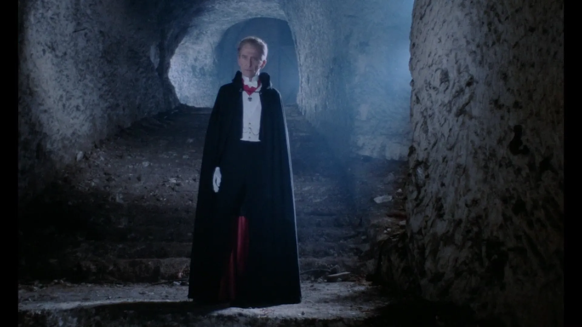 Tender Dracula scene still 2