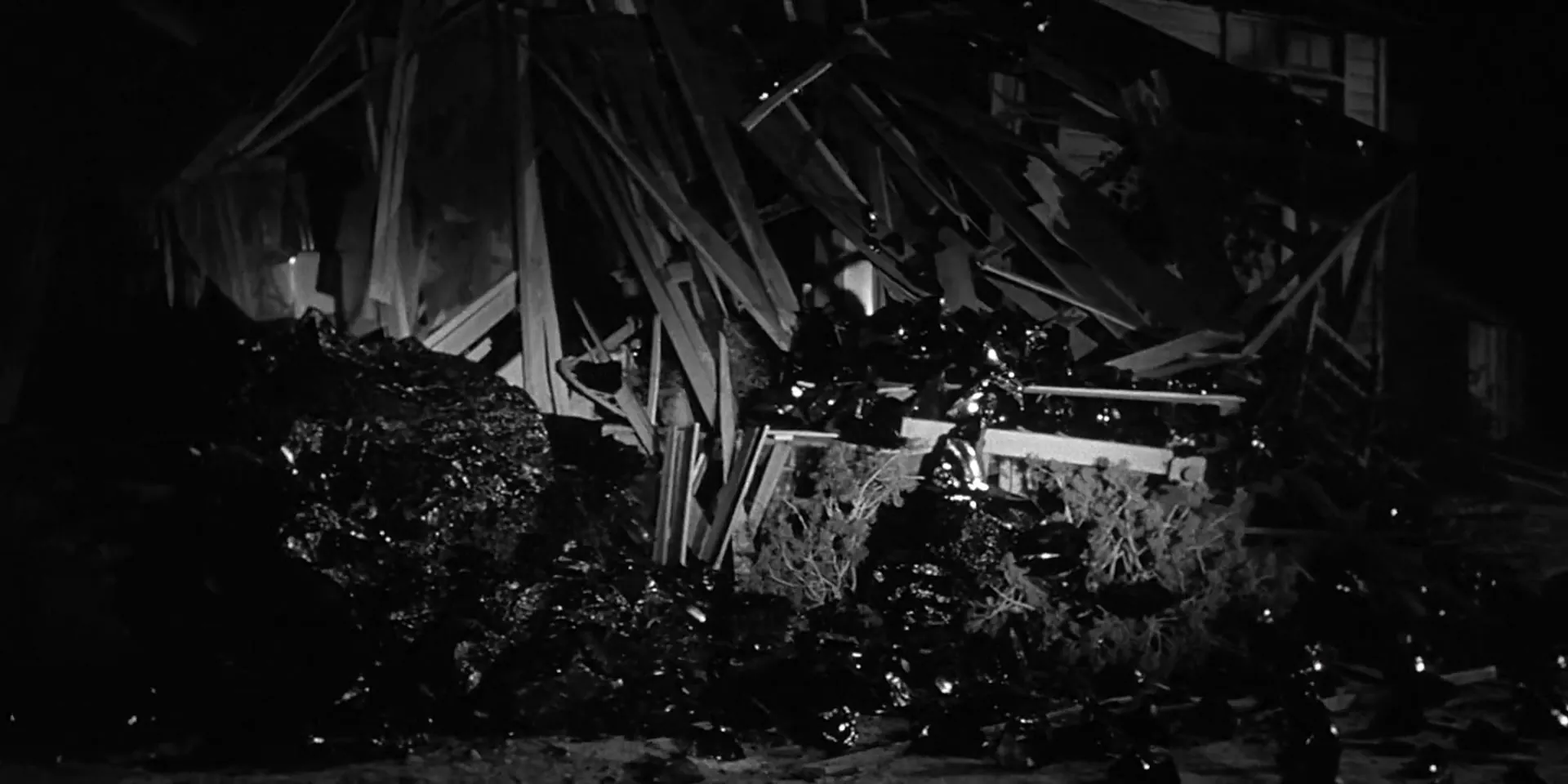 The Monolith Monsters scene still 3