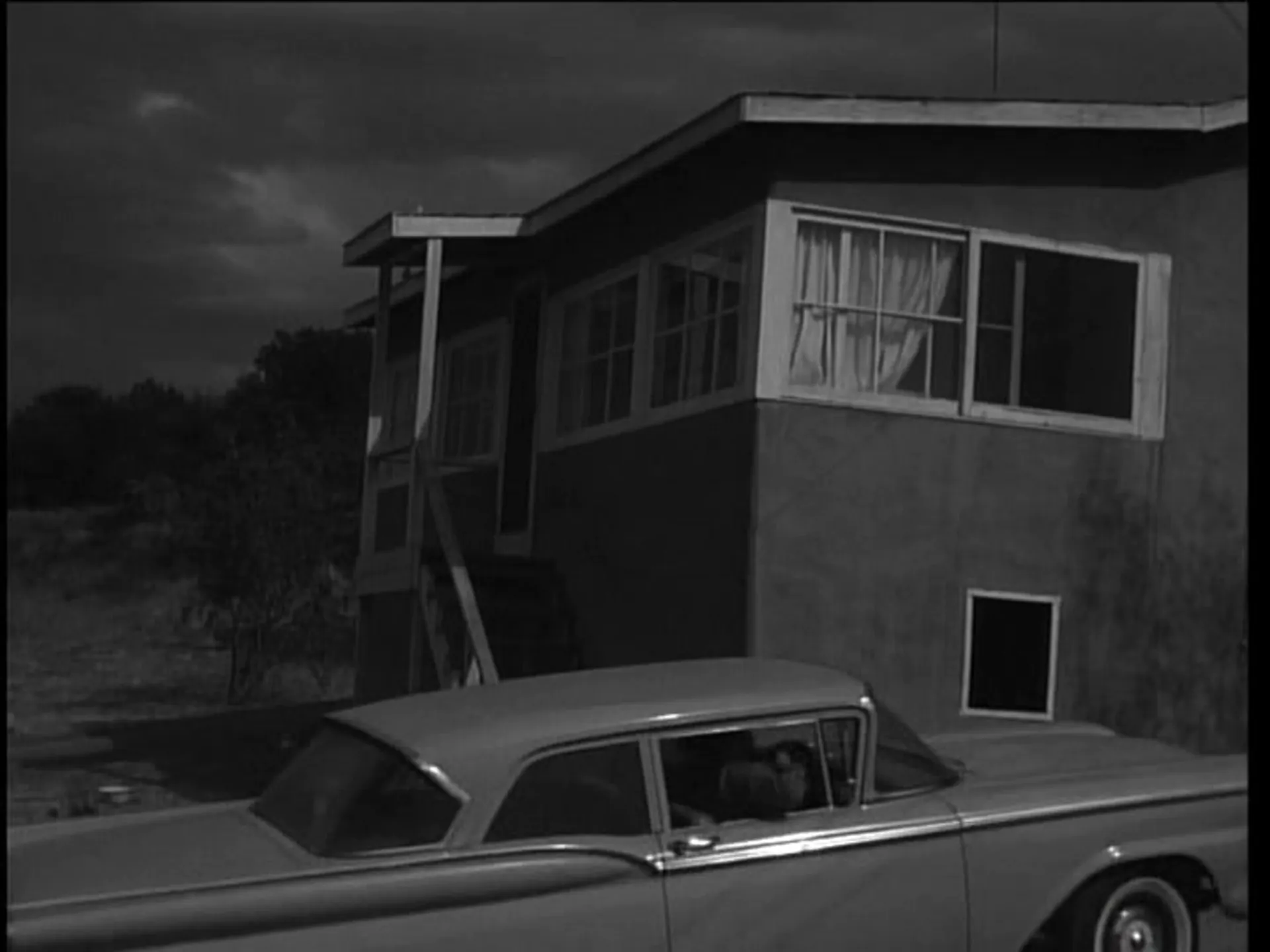 The Beast of Yucca Flats scene still 4