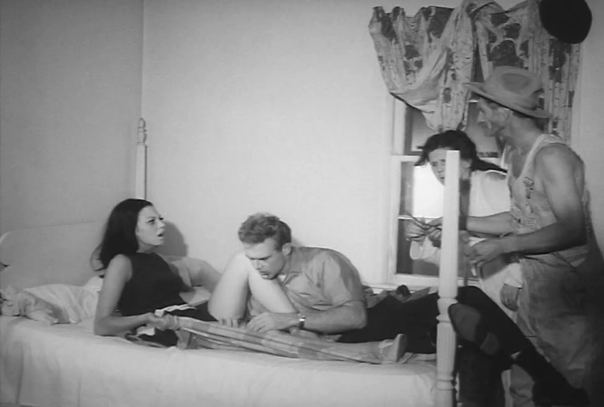 Hip Hot and 21 scene still 1