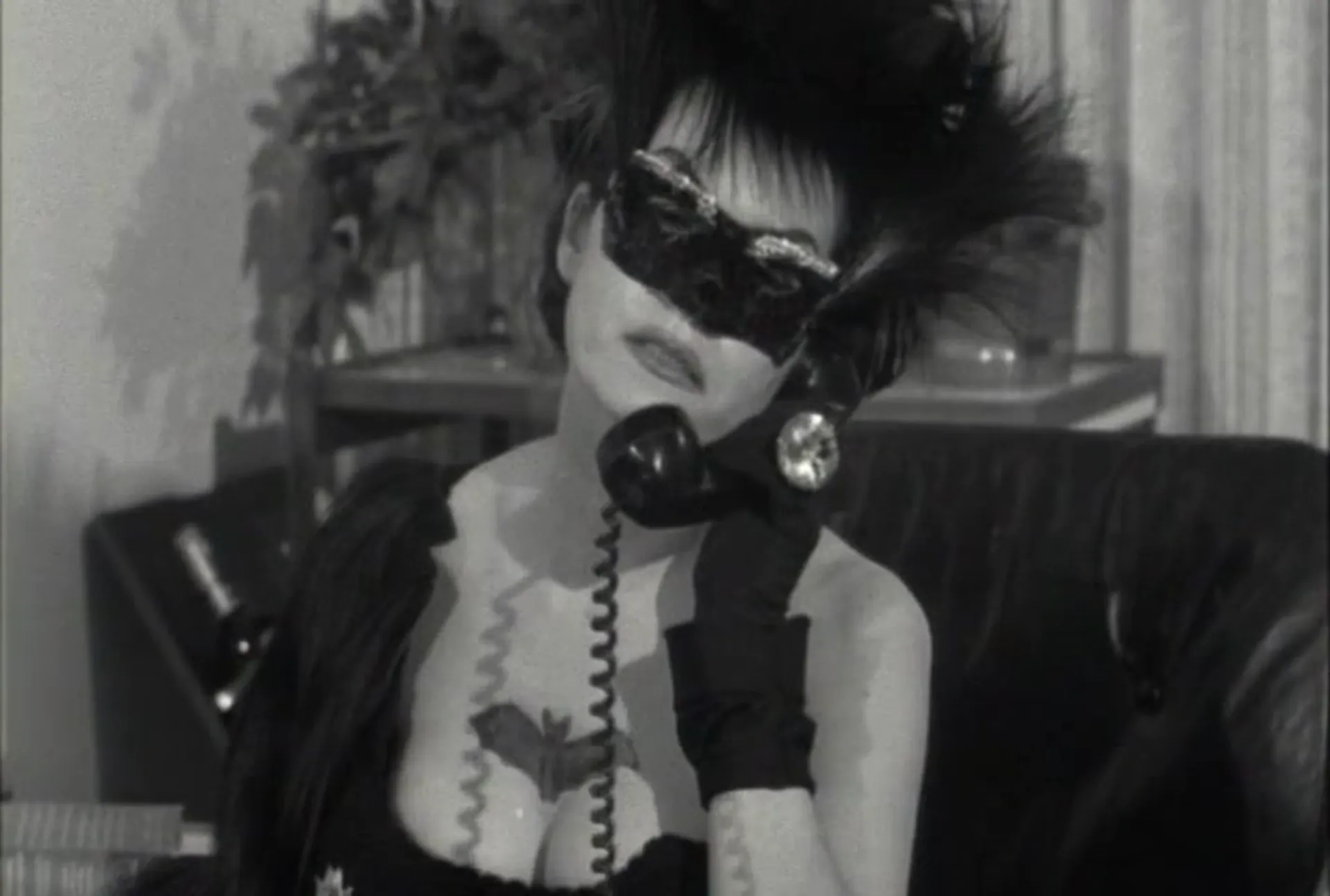 The Wild World of Batwoman scene still 1