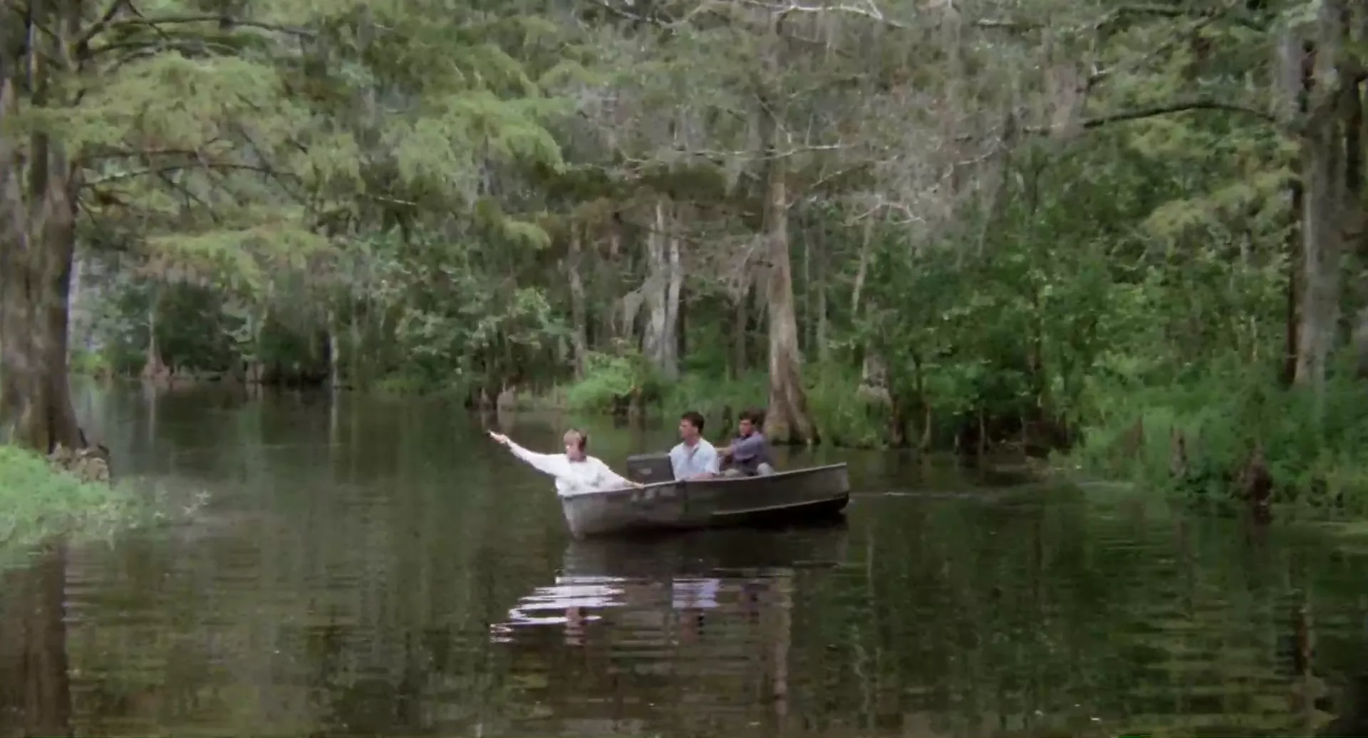 Zombie 5: Killing Birds scene still 4