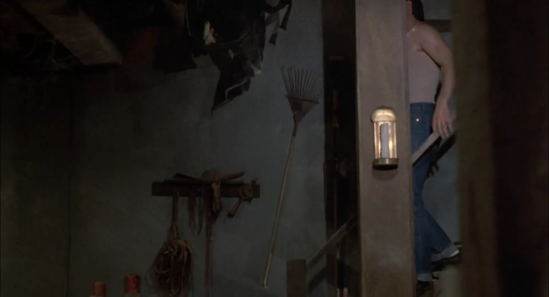 Ghoulies scene still 4