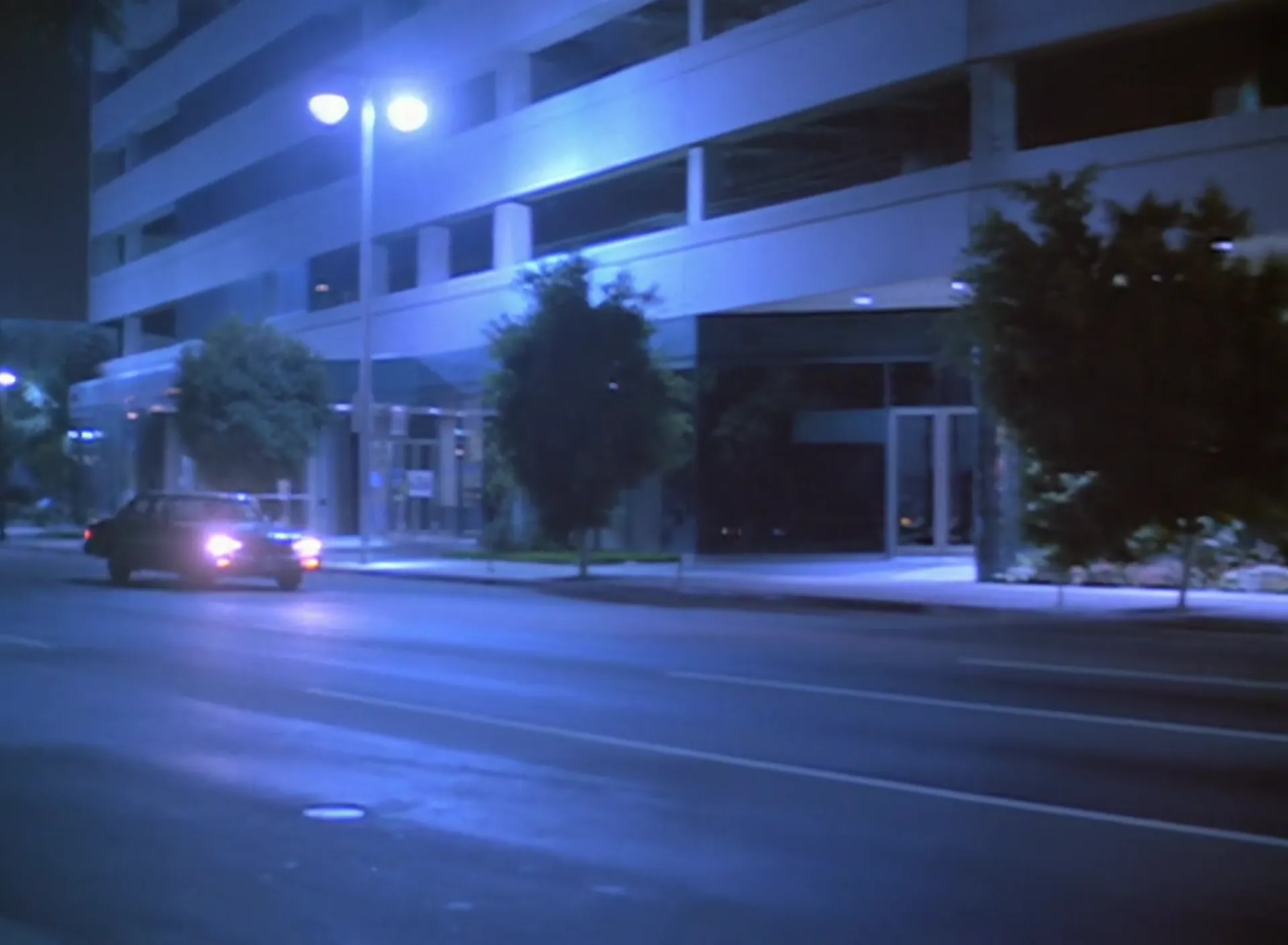 Ghoulies IV scene still 2