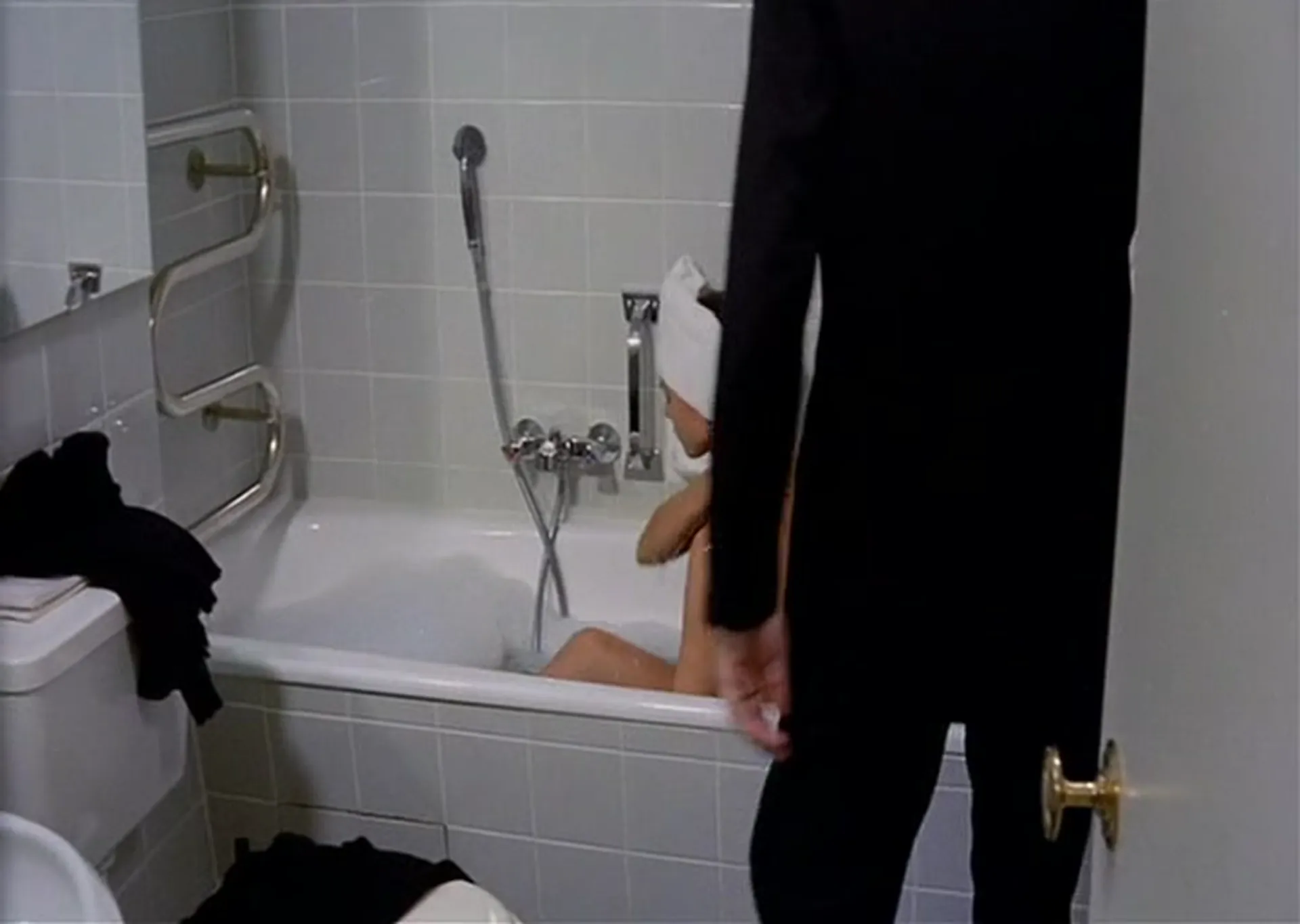 Eugenie de Sade scene still 3