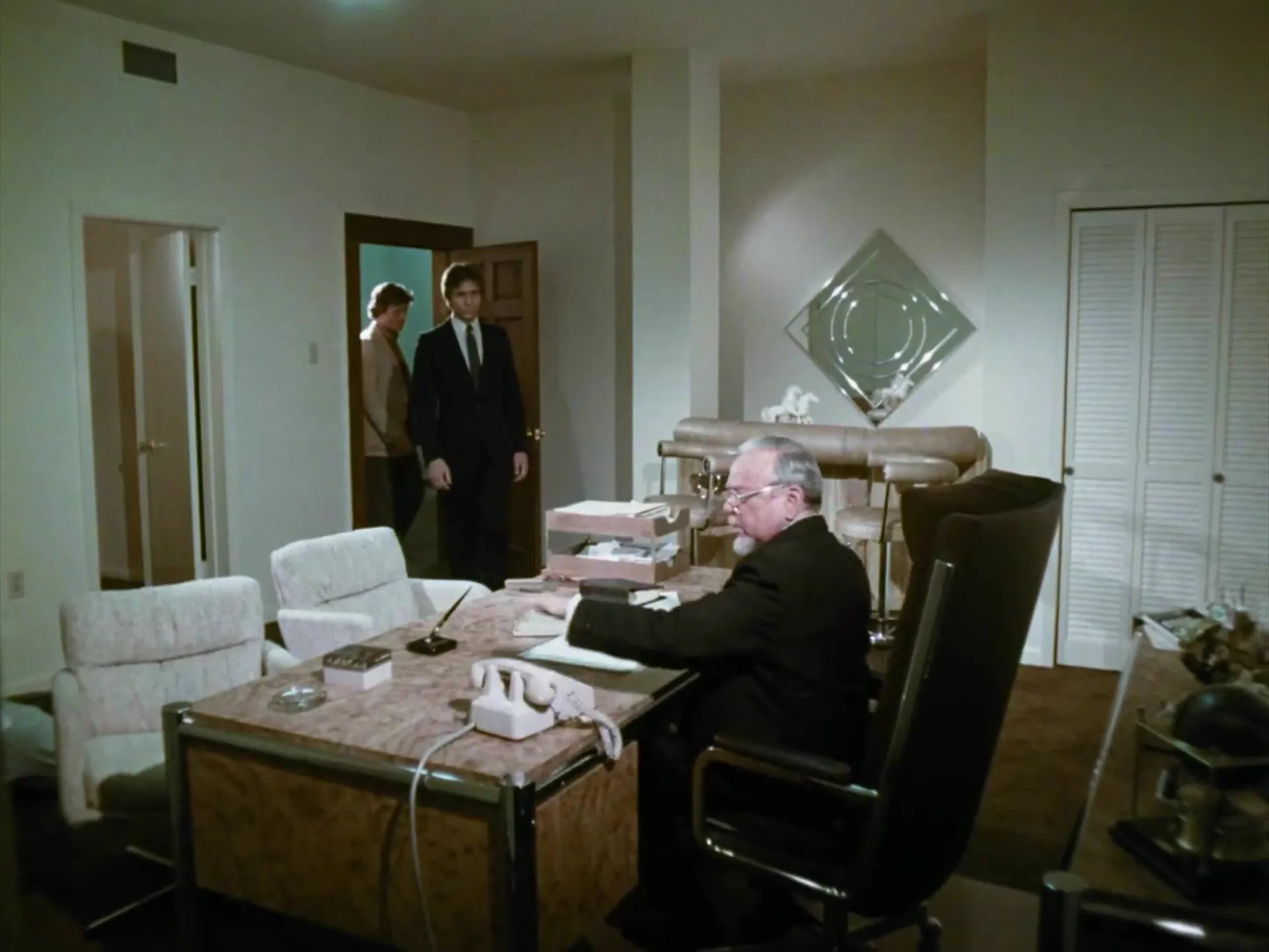 Death Brings Roses scene still 4