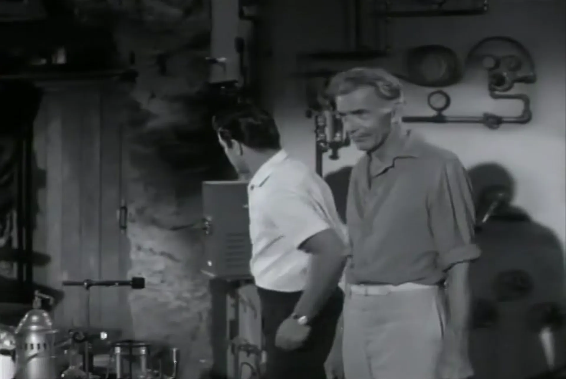 Island of Lost Women scene still 5