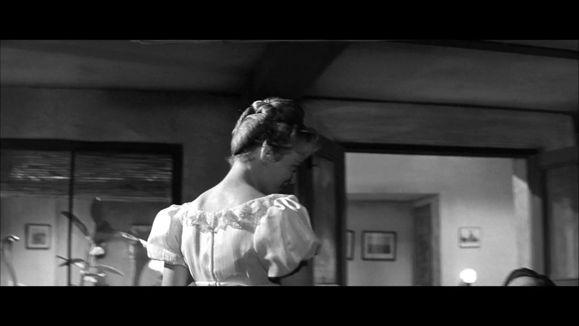 The Stranglers of Bombay scene still 6