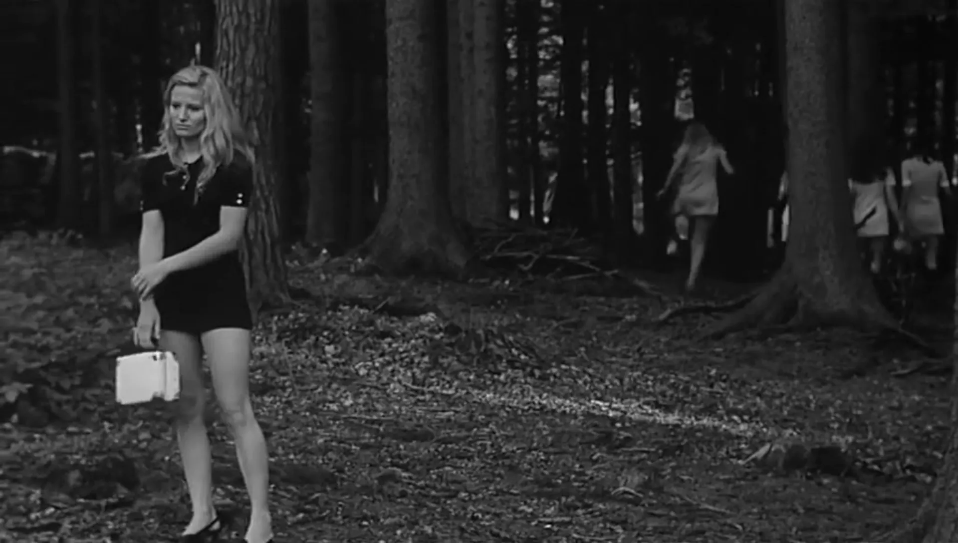 The Girls from Atlantis scene still 3
