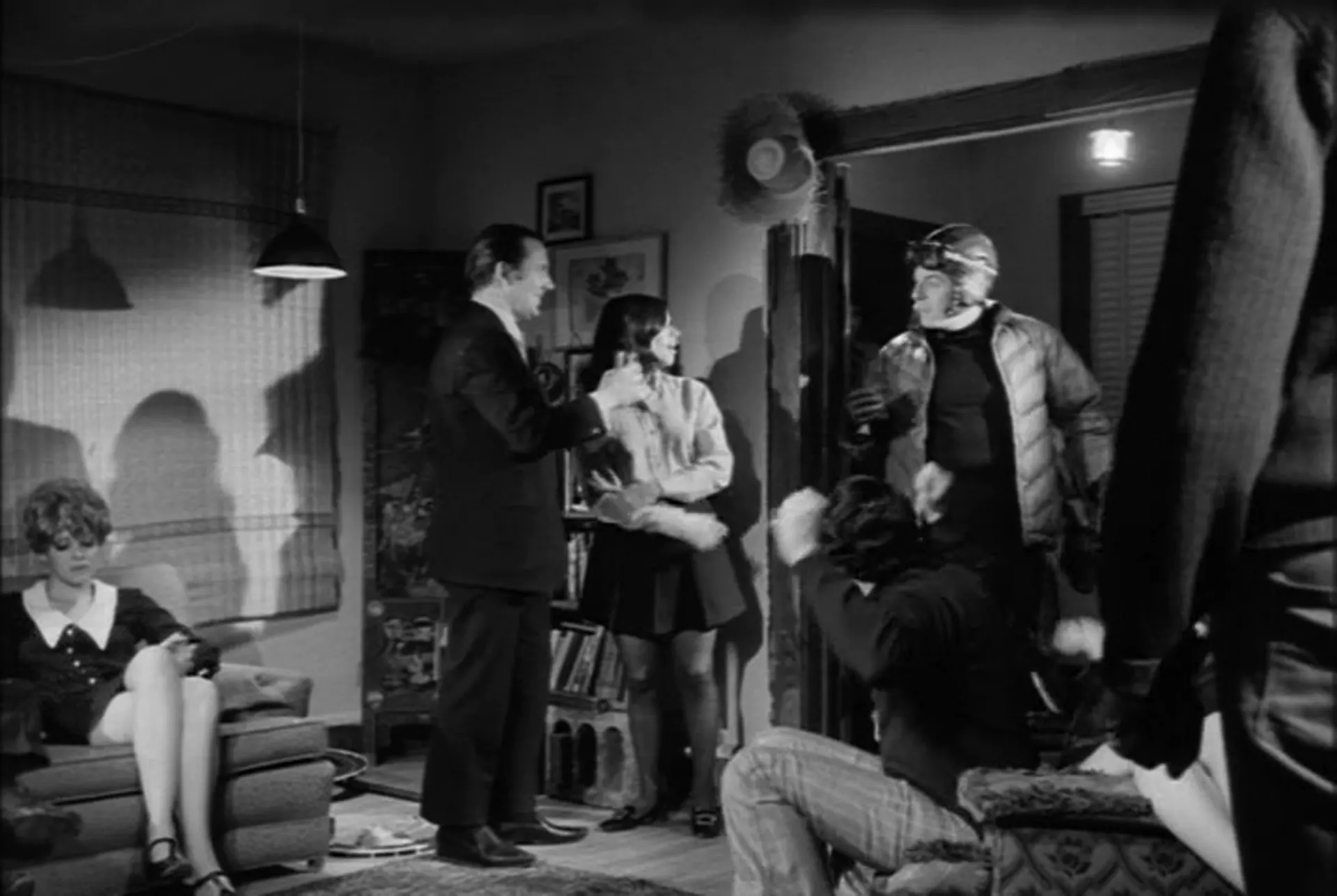 Smoke and Flesh scene still 3