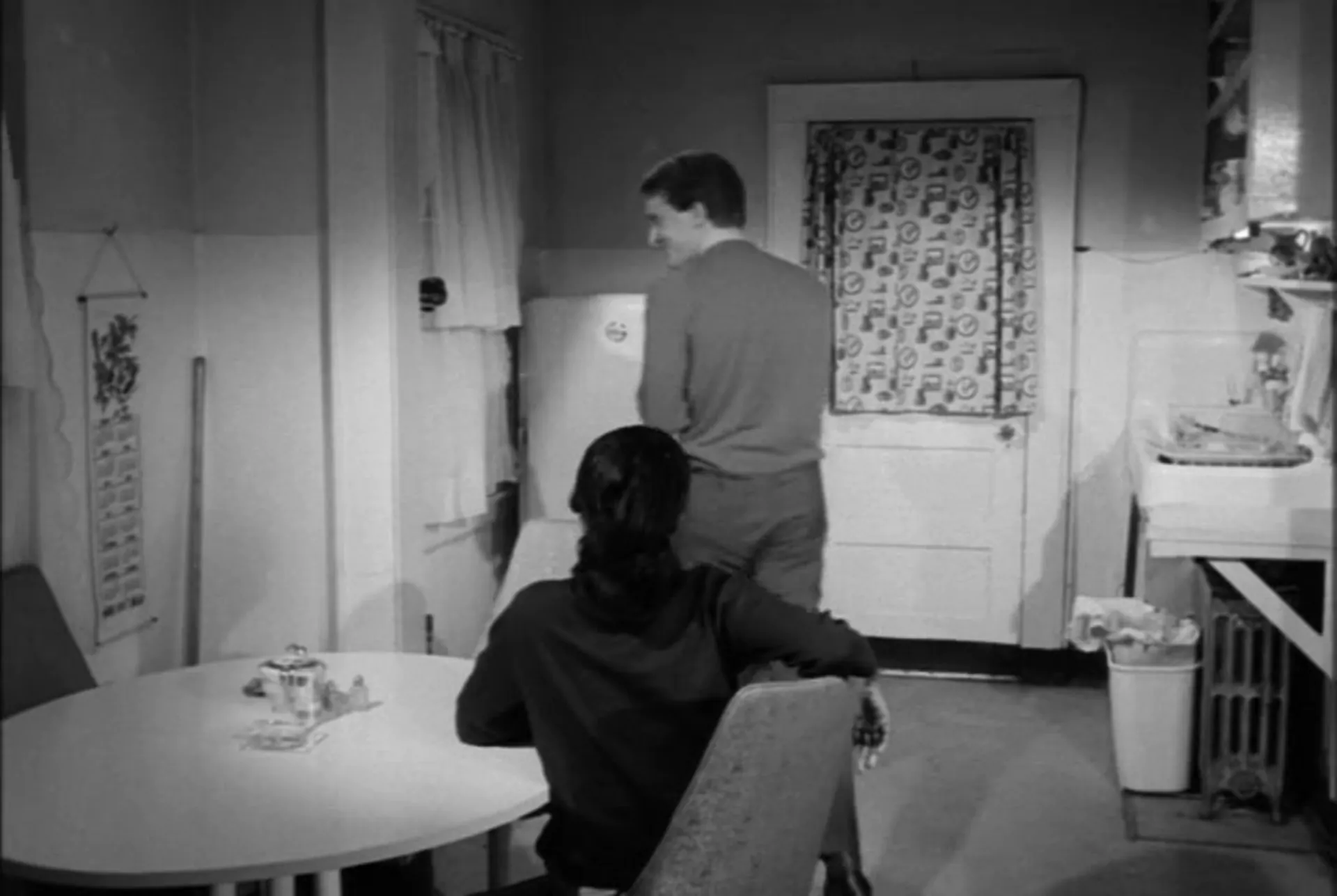 Smoke and Flesh scene still 5