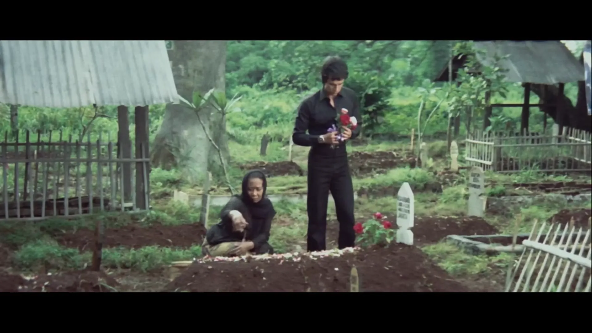 Ghost with Hole scene still 4