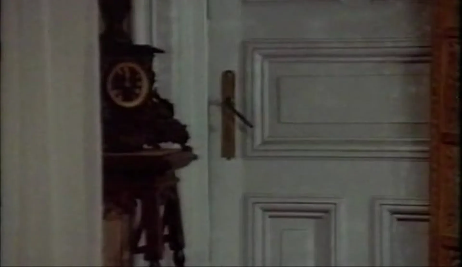 The Hand That Feeds the Dead scene still 1