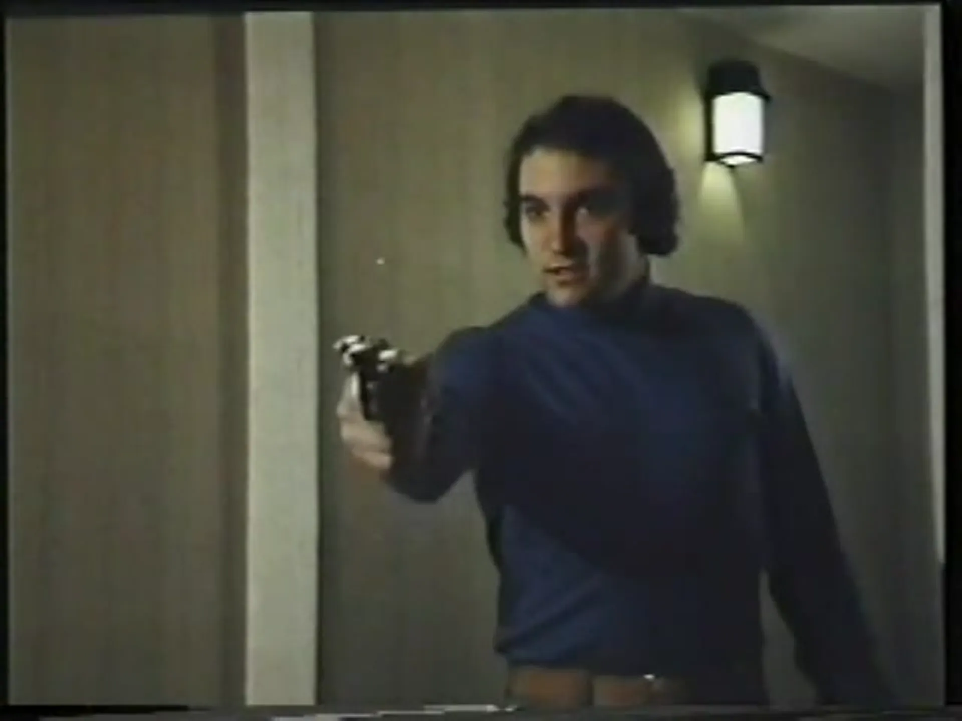 Girls with Dirty Hands scene still 6