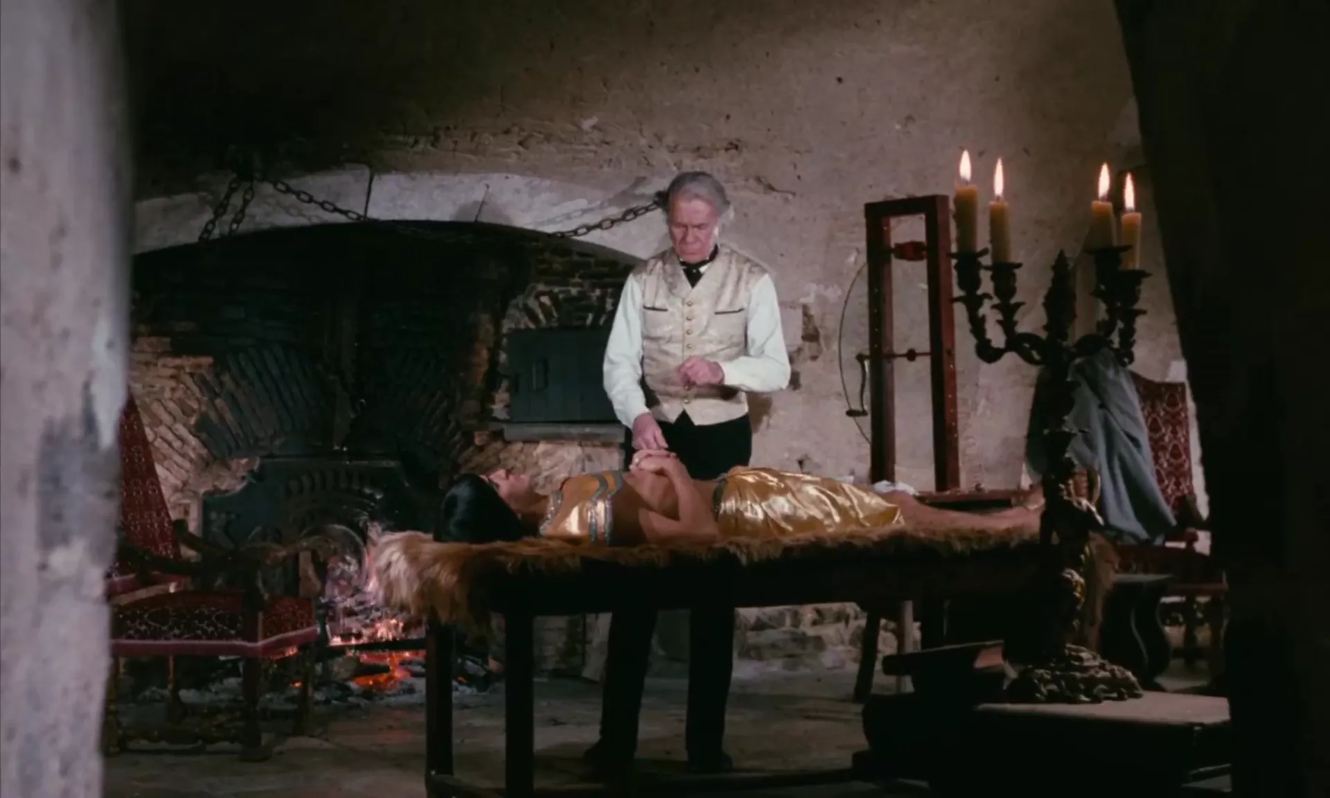 Love Brides of the Blood Mummy scene still 3