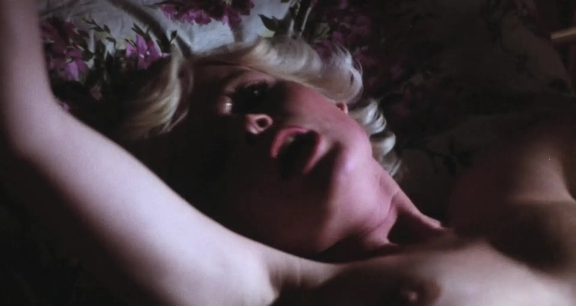 Sexy Sisters scene still 6