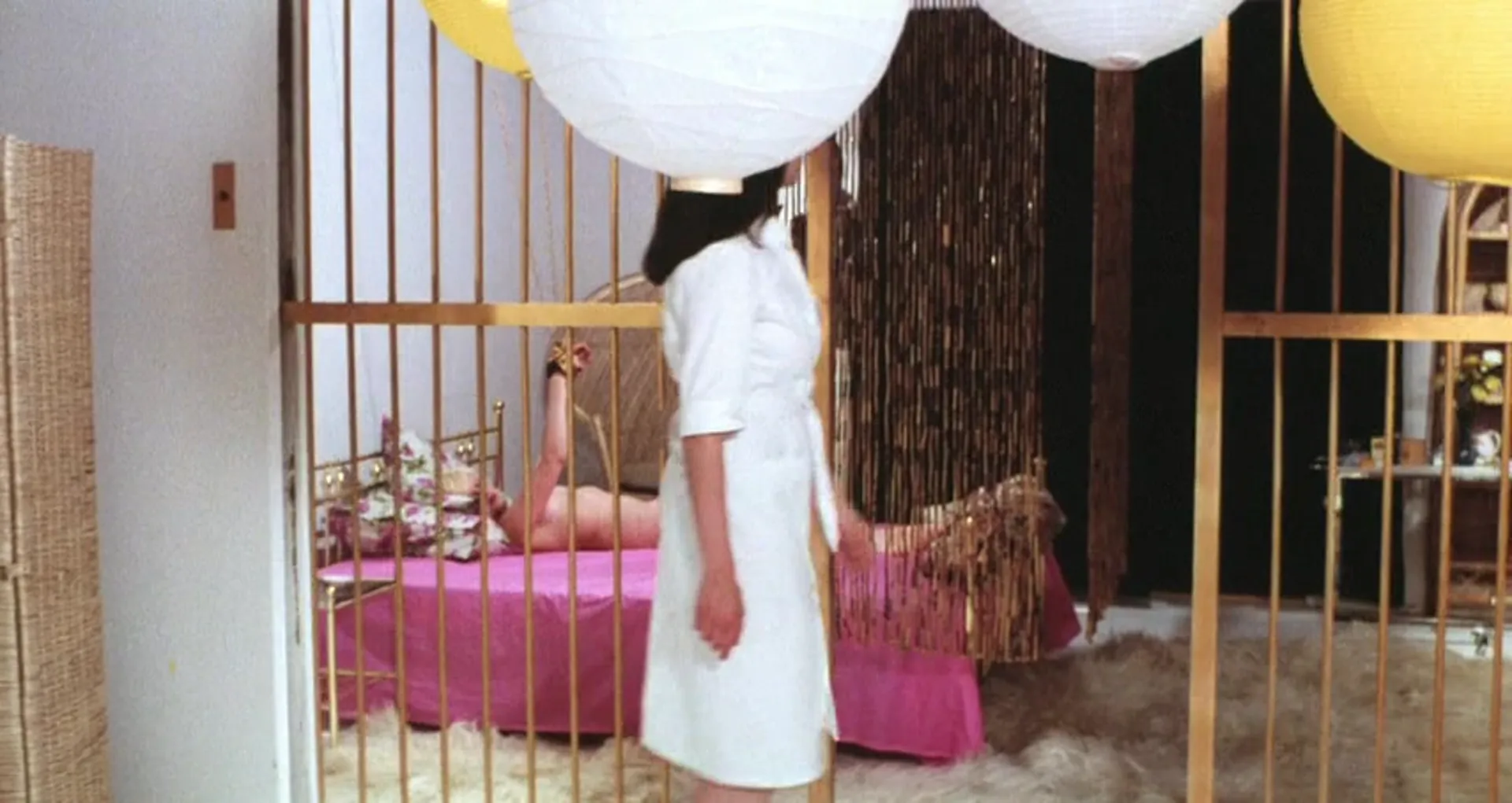 Sexy Sisters scene still 3