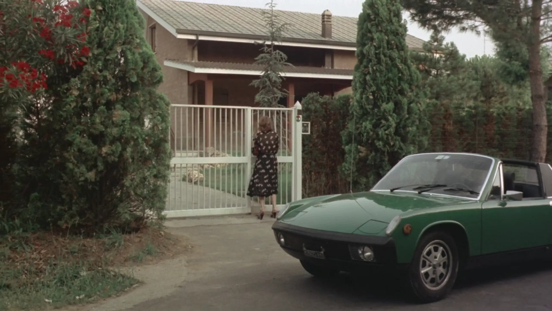Emanuelle and Francoise scene still 3