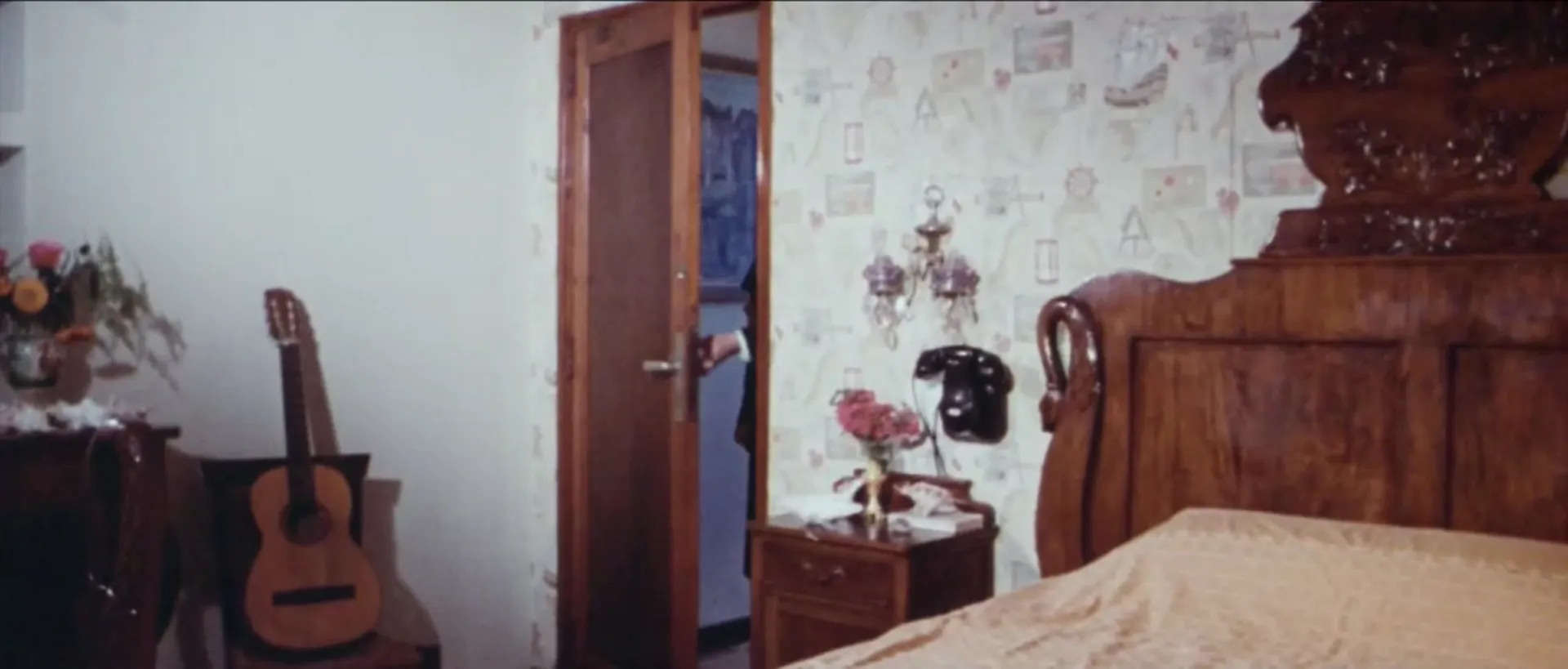 Silence of the Grave scene still 2