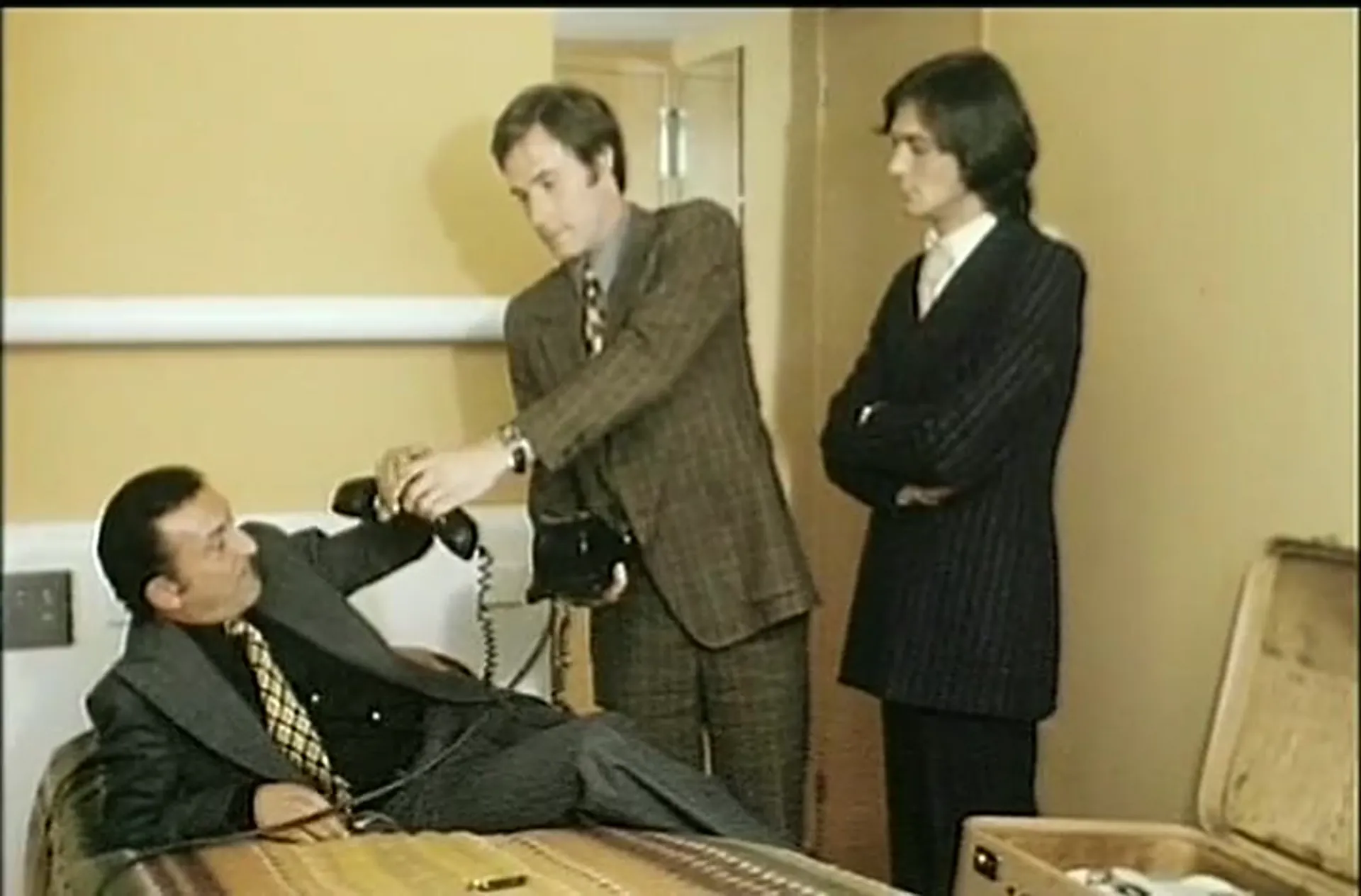Maidens of the Dormitory scene still 1