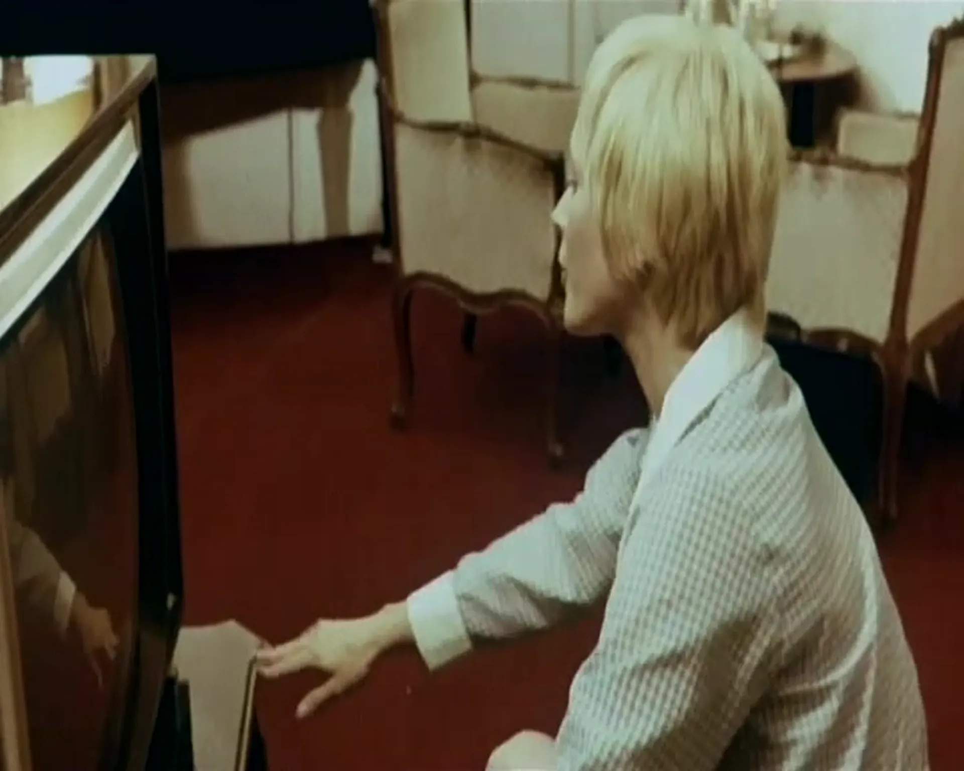From Ear to Ear scene still 1