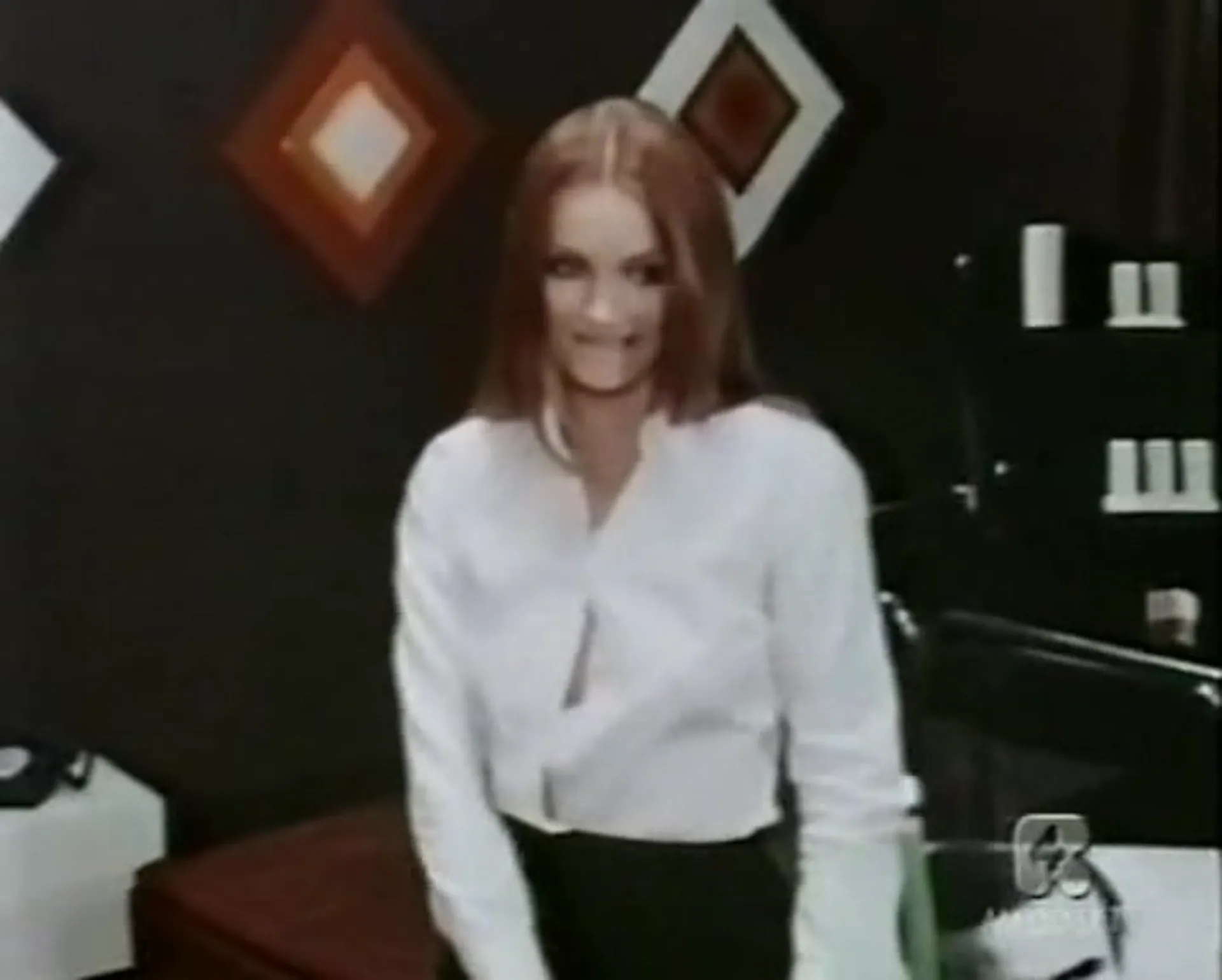 Valerie Inside Outside scene still 5