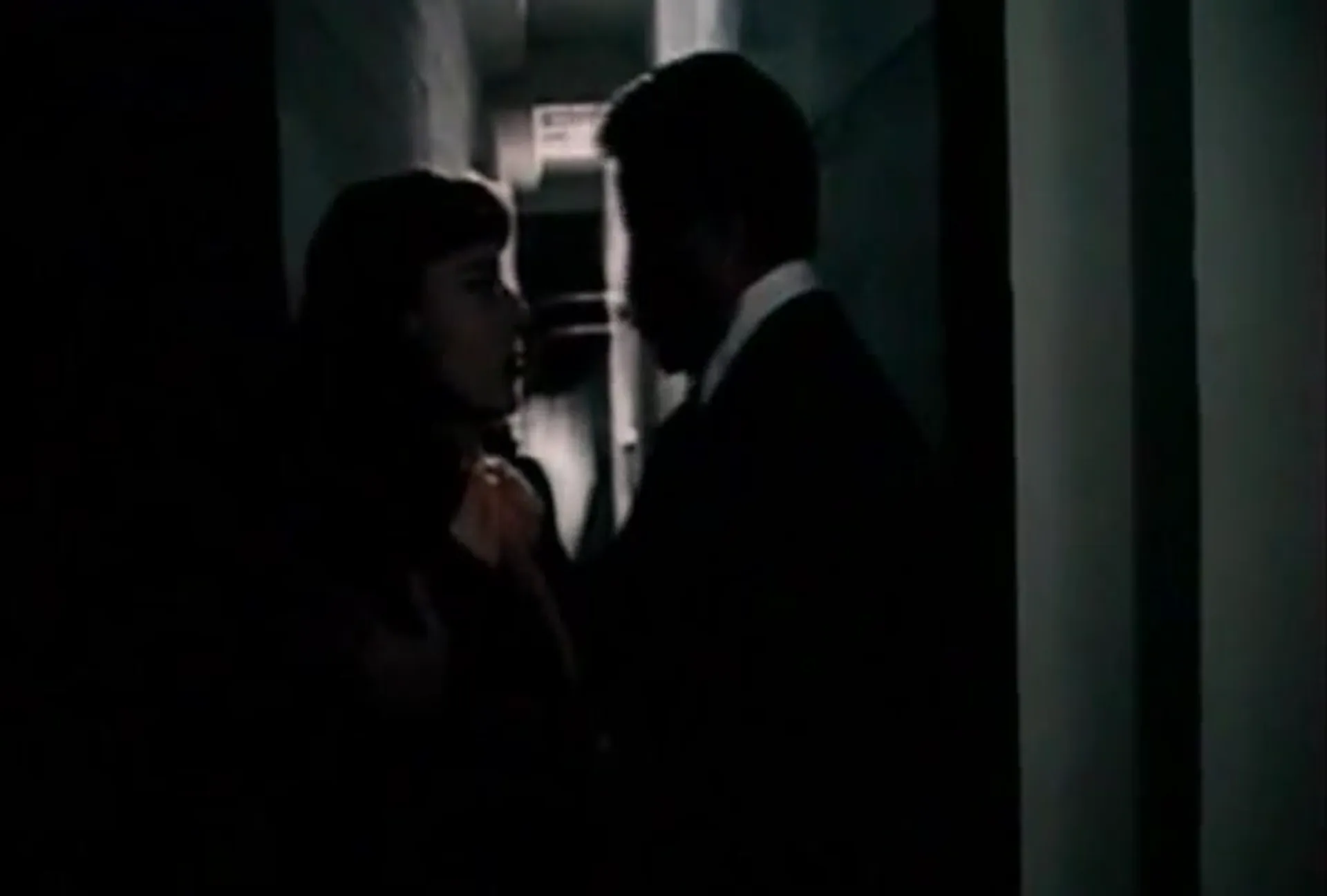 Ring of Darkness scene still 5