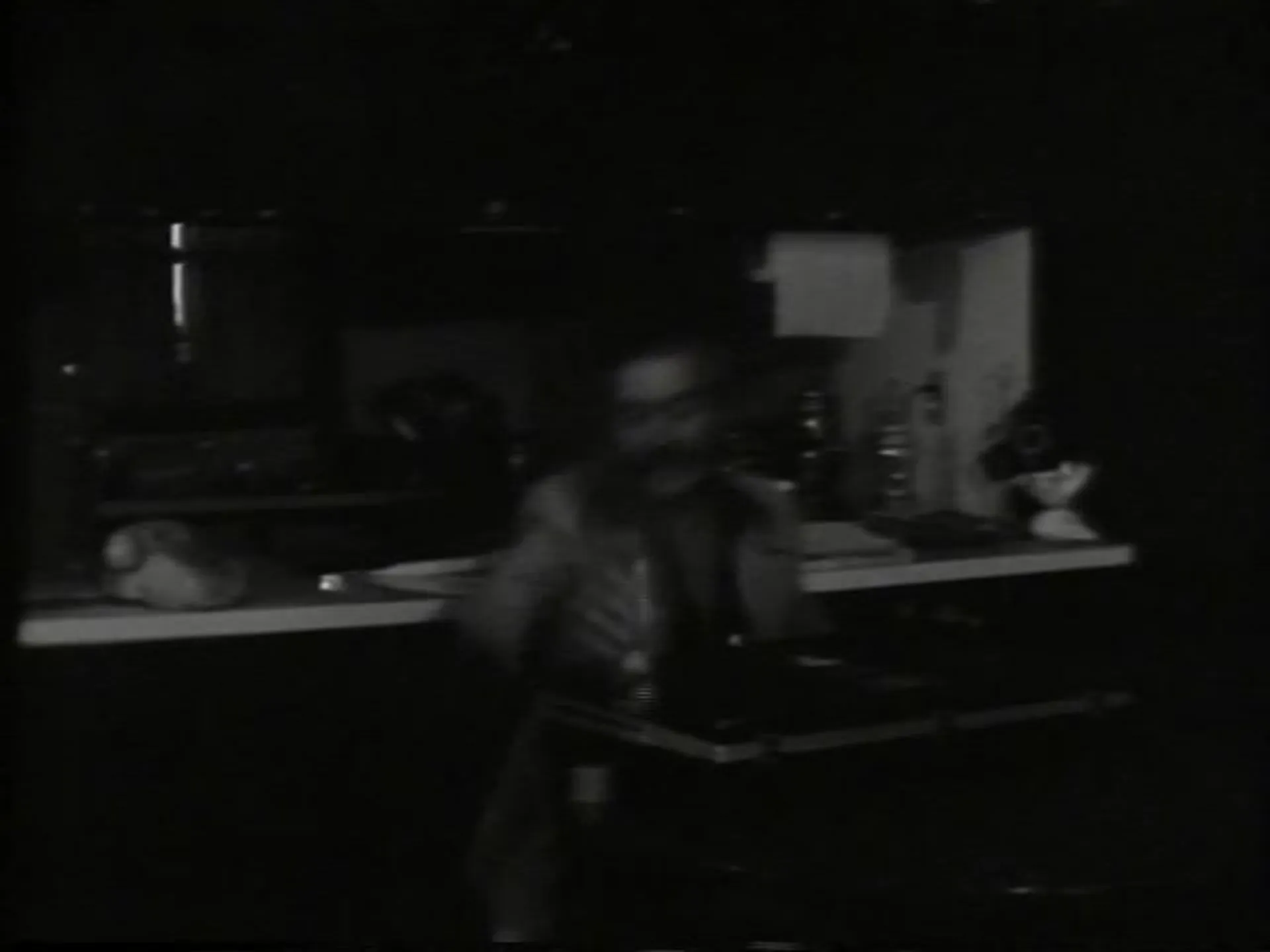 The Brain Leeches scene still 1