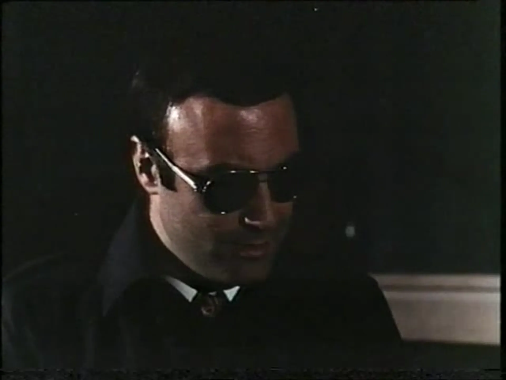The Abductors scene still 10