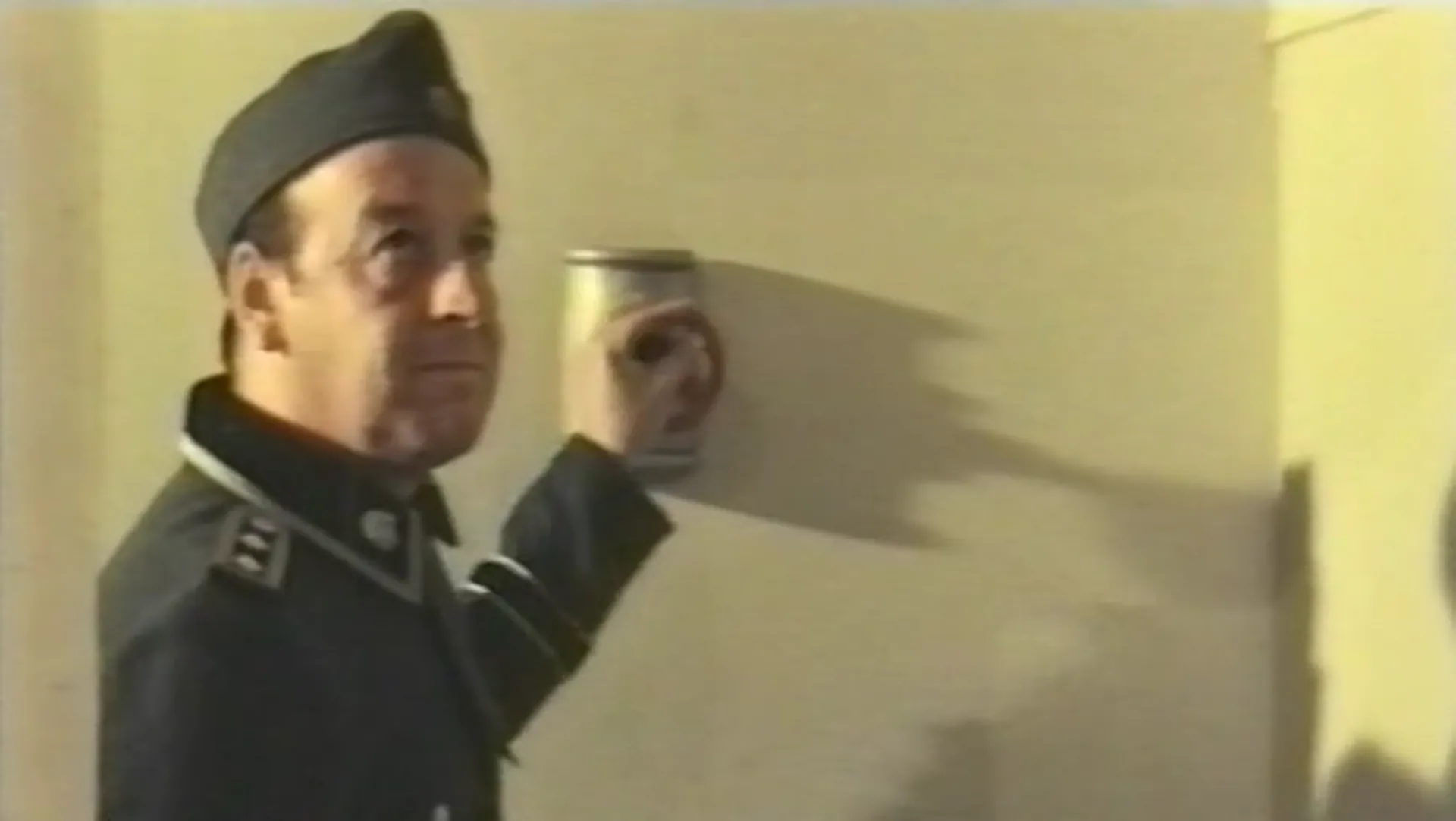 Liebes Lager scene still 2