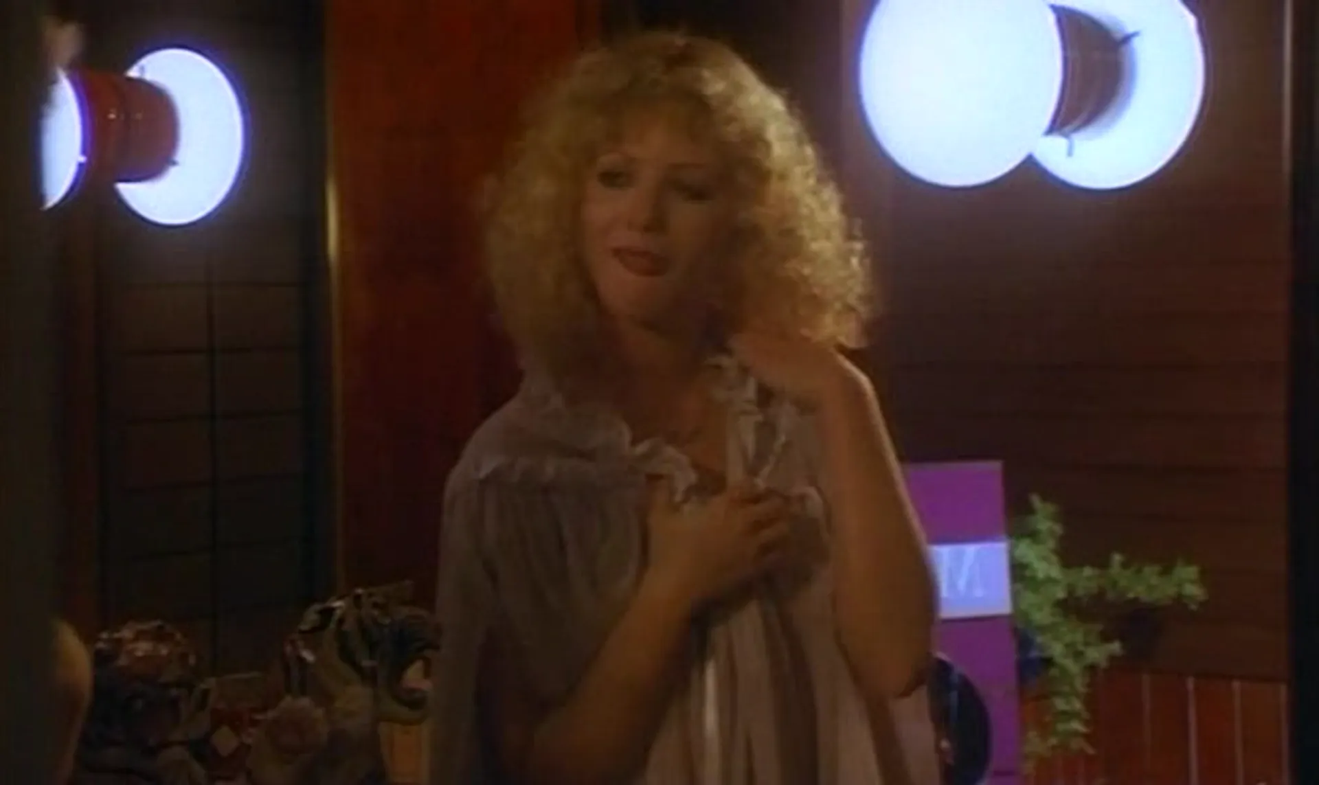 Cindy's Love Games scene still 7