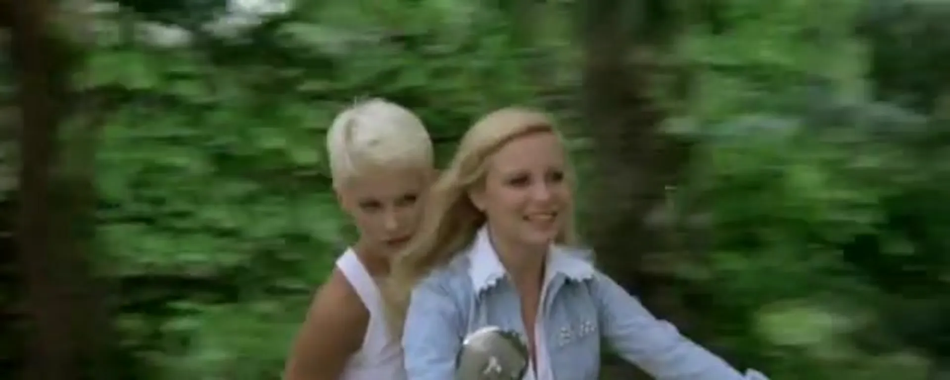 Annie scene still 4