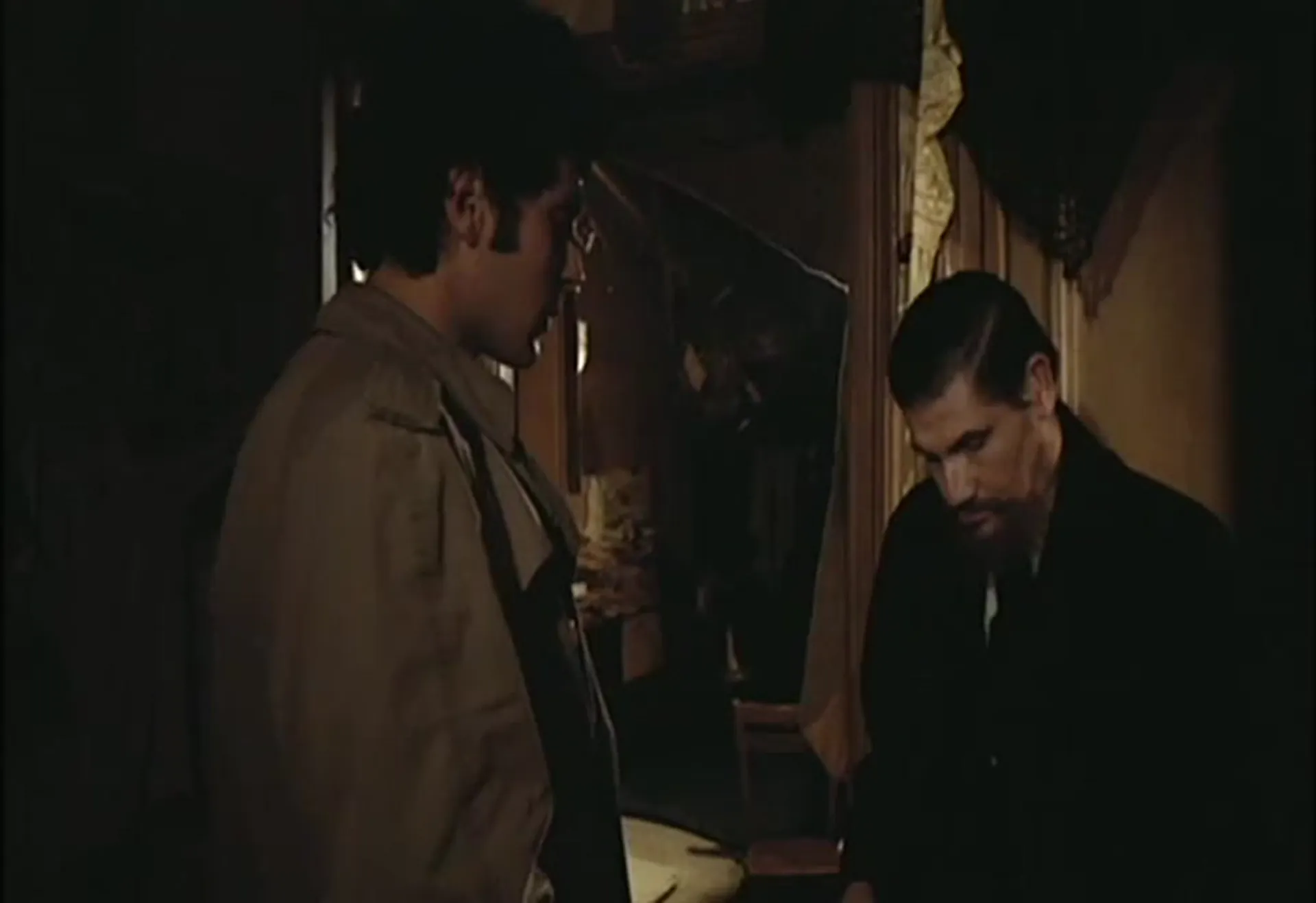 The Sadist Has Red Teeth scene still 4