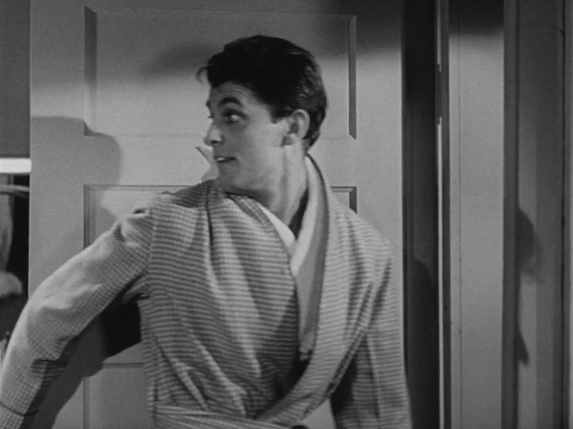 Never Fear scene still 1