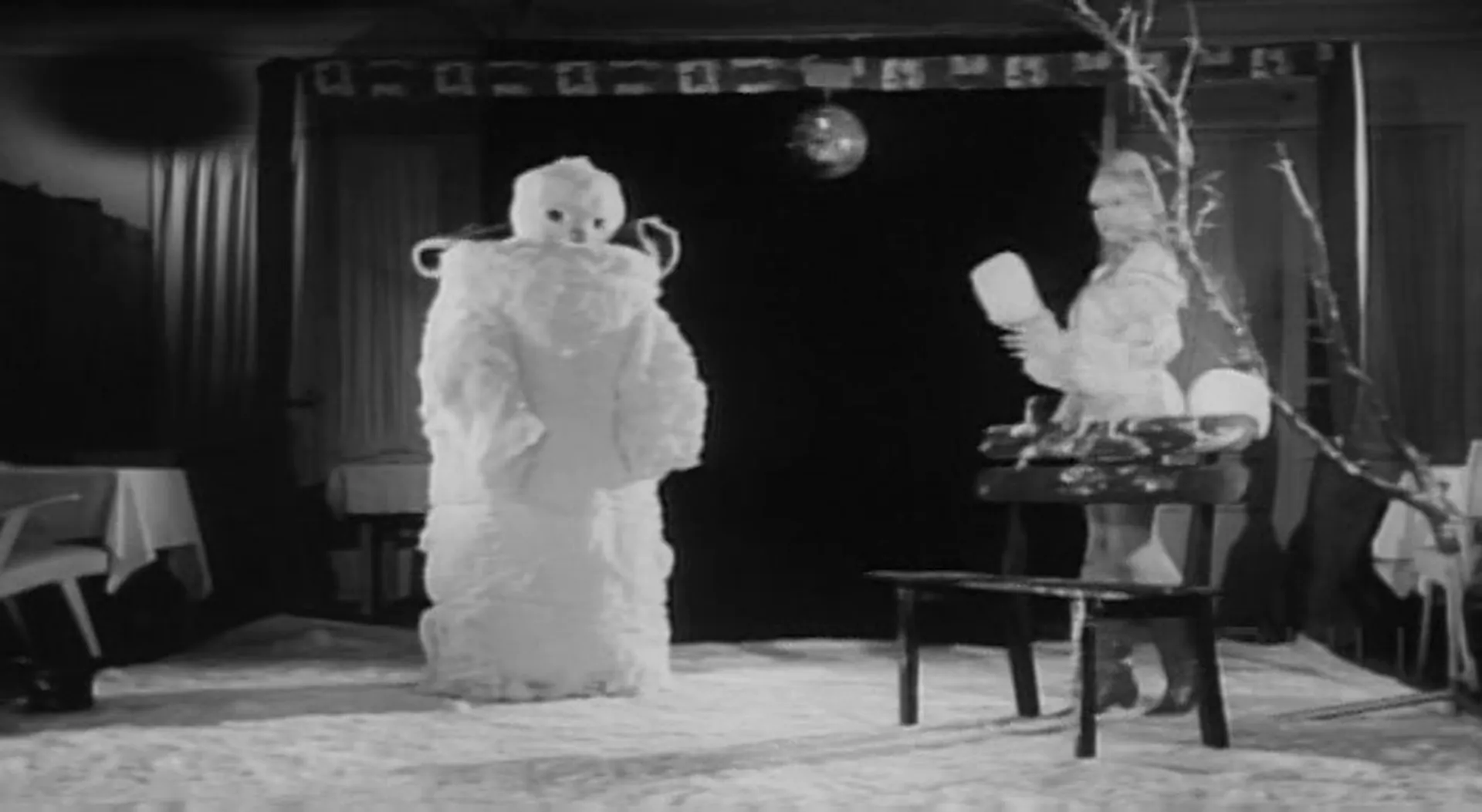 Fear and Love scene still 4