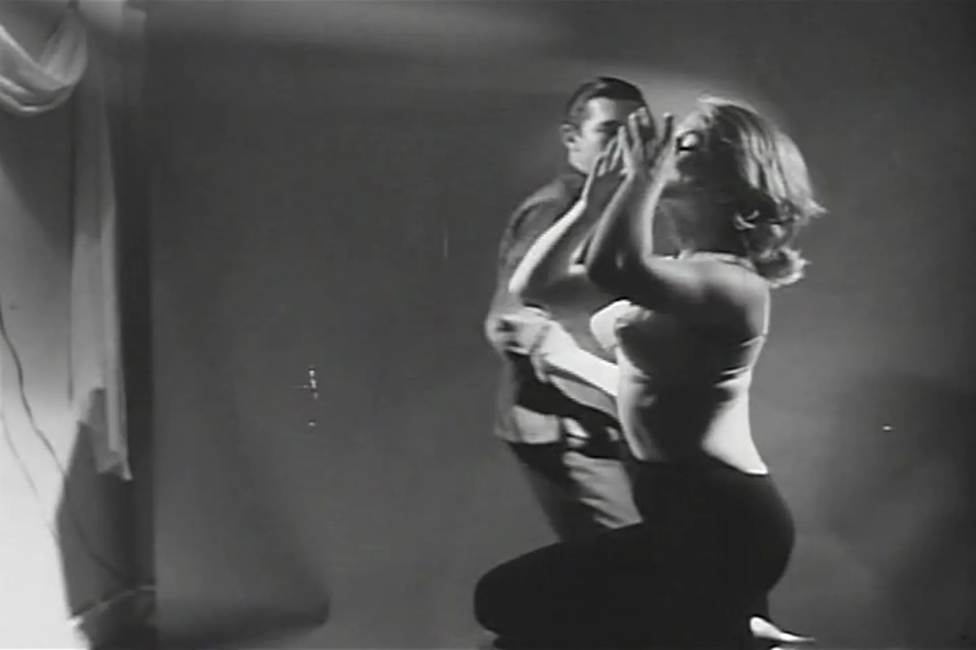 The Sexploiters scene still 5