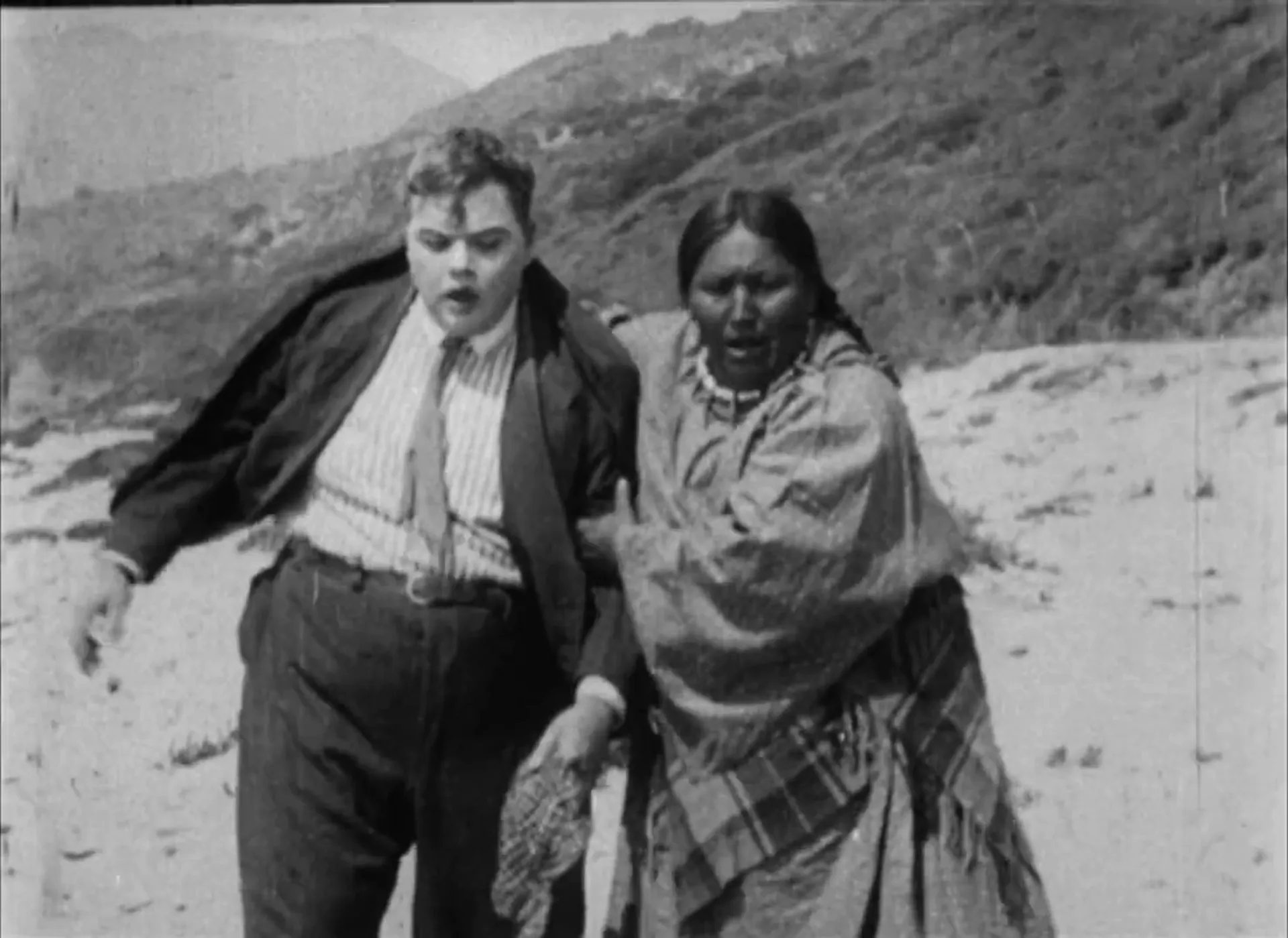 Fatty and Minnie He-Haw scene still 1