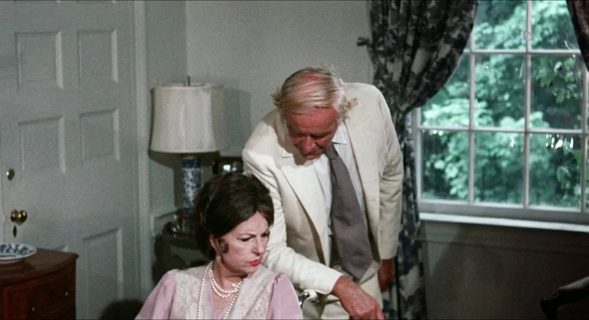 Dear Dead Delilah scene still 1