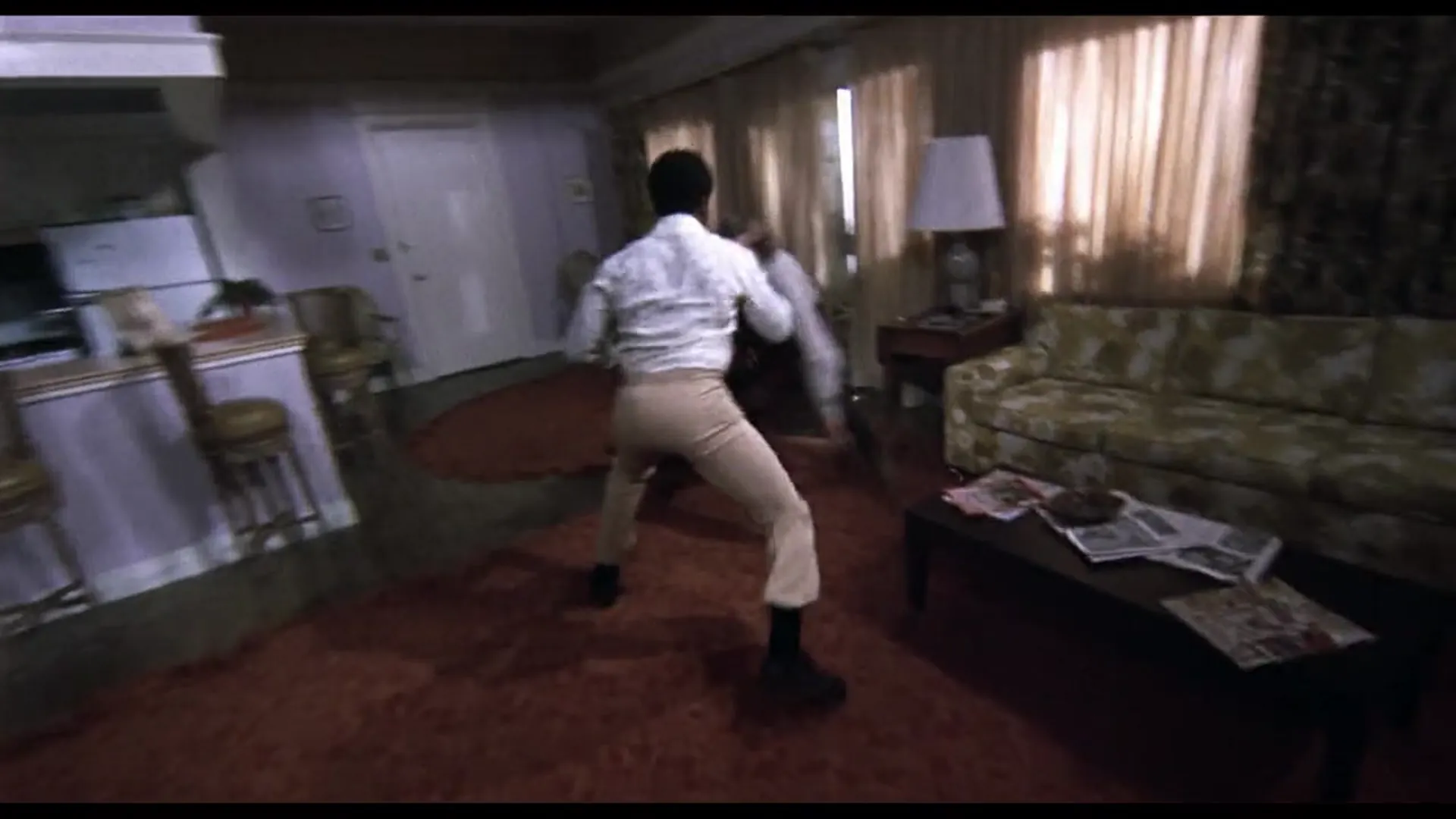 Black Gunn scene still 9