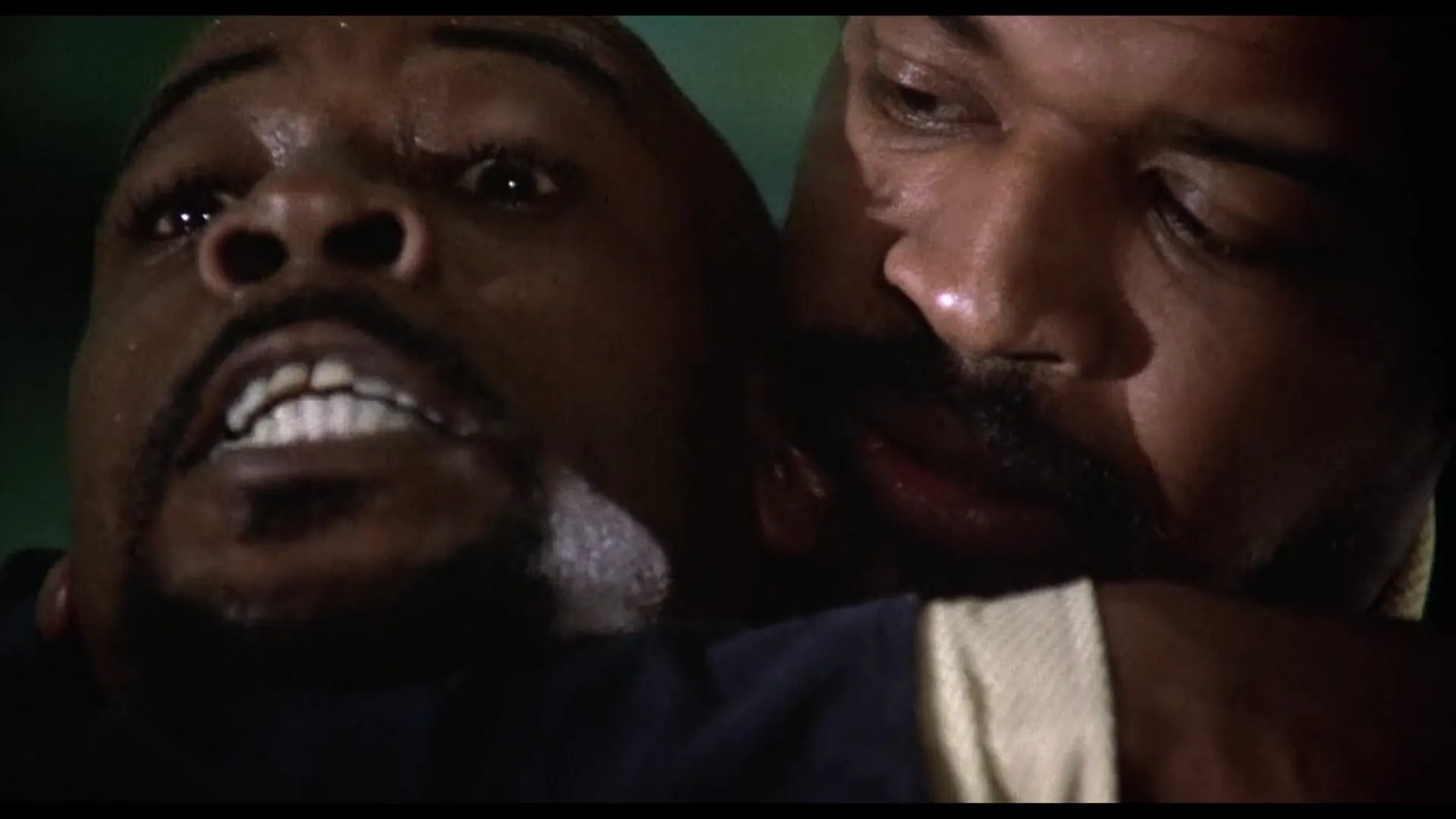 Black Gunn scene still 8