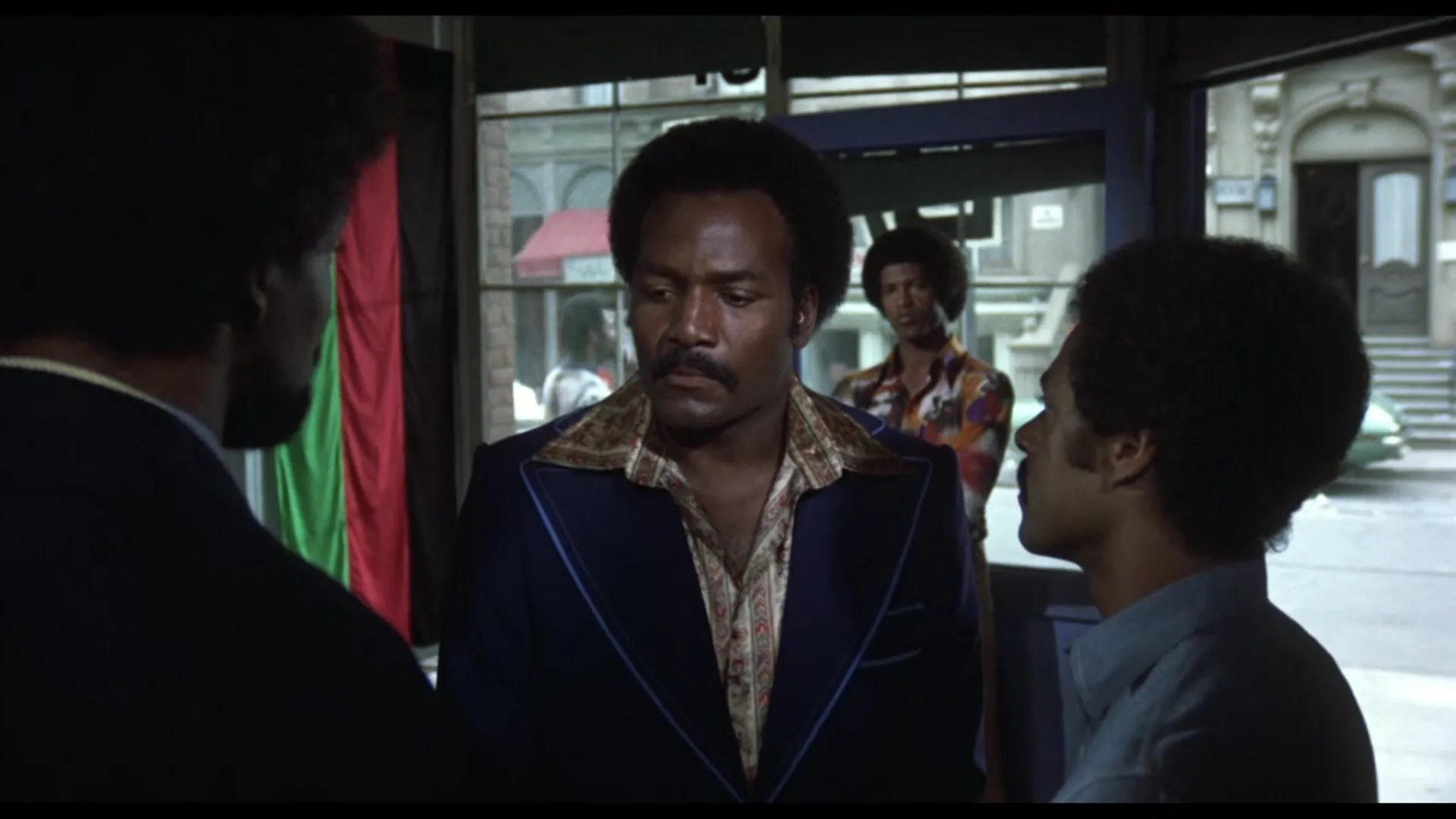Black Gunn scene still 7