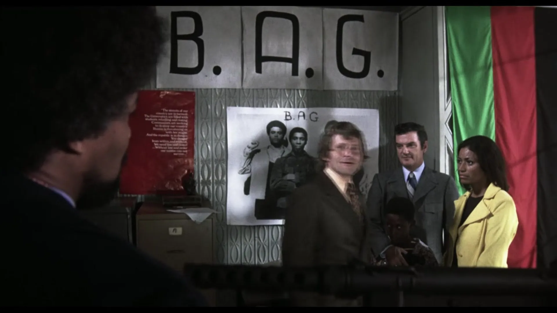 Black Gunn scene still 3